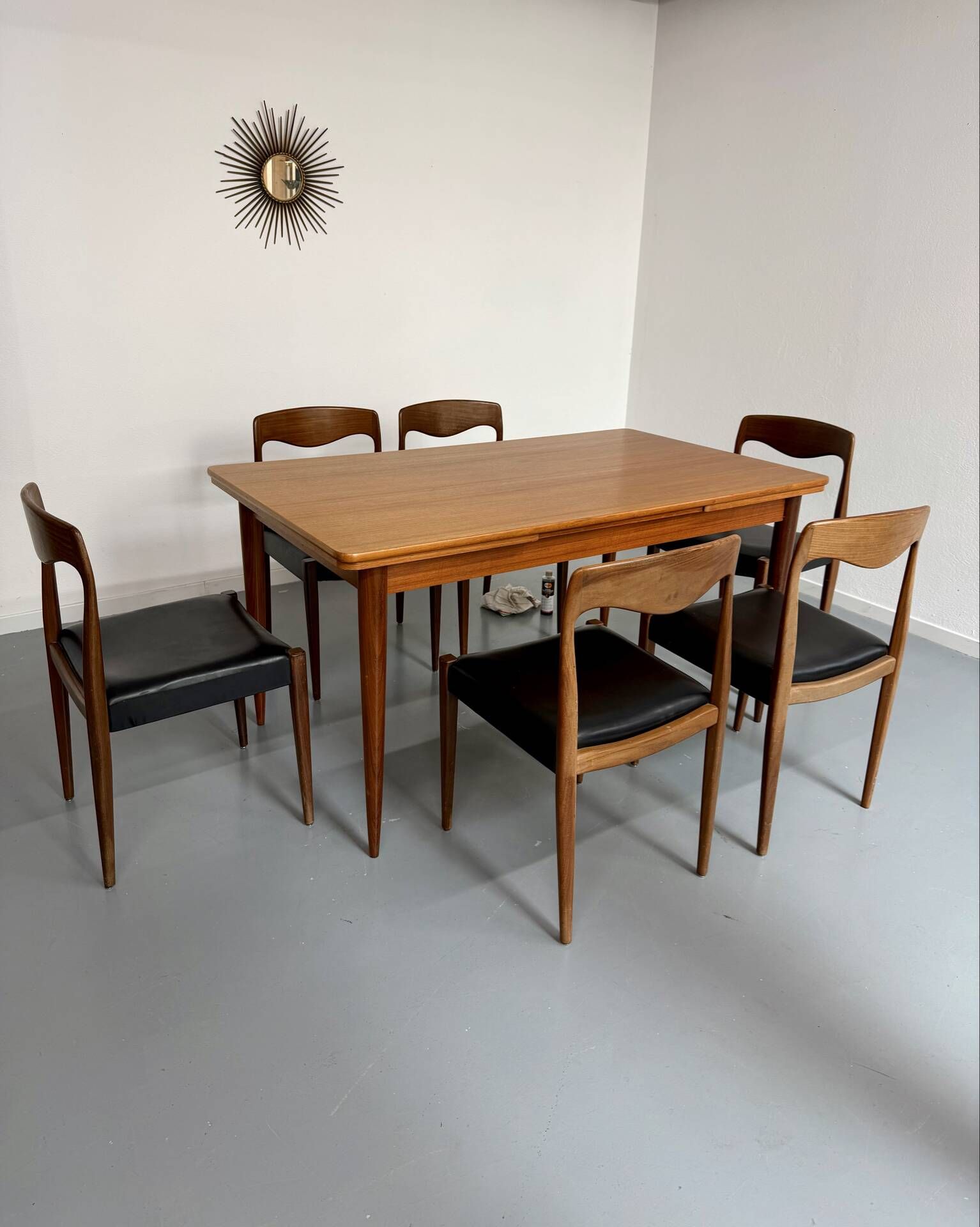 Table à manger extensible en teck design scandinave des années 1960