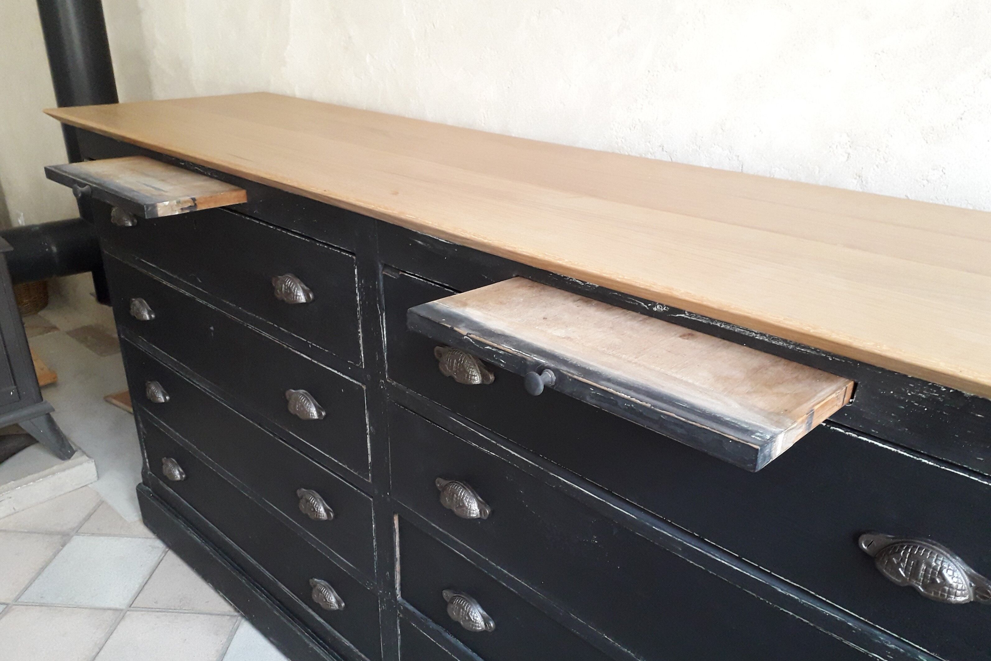 Furniture from craft to drawers