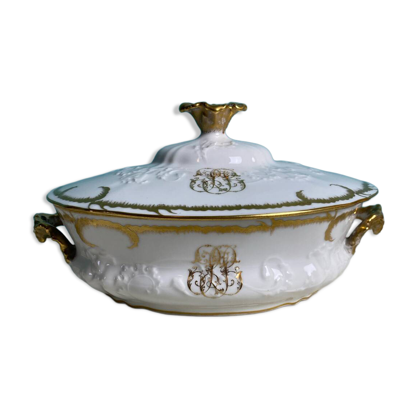 Soup tureen, vegetable dish in fine Limoges porcelain Monograms PJC gold