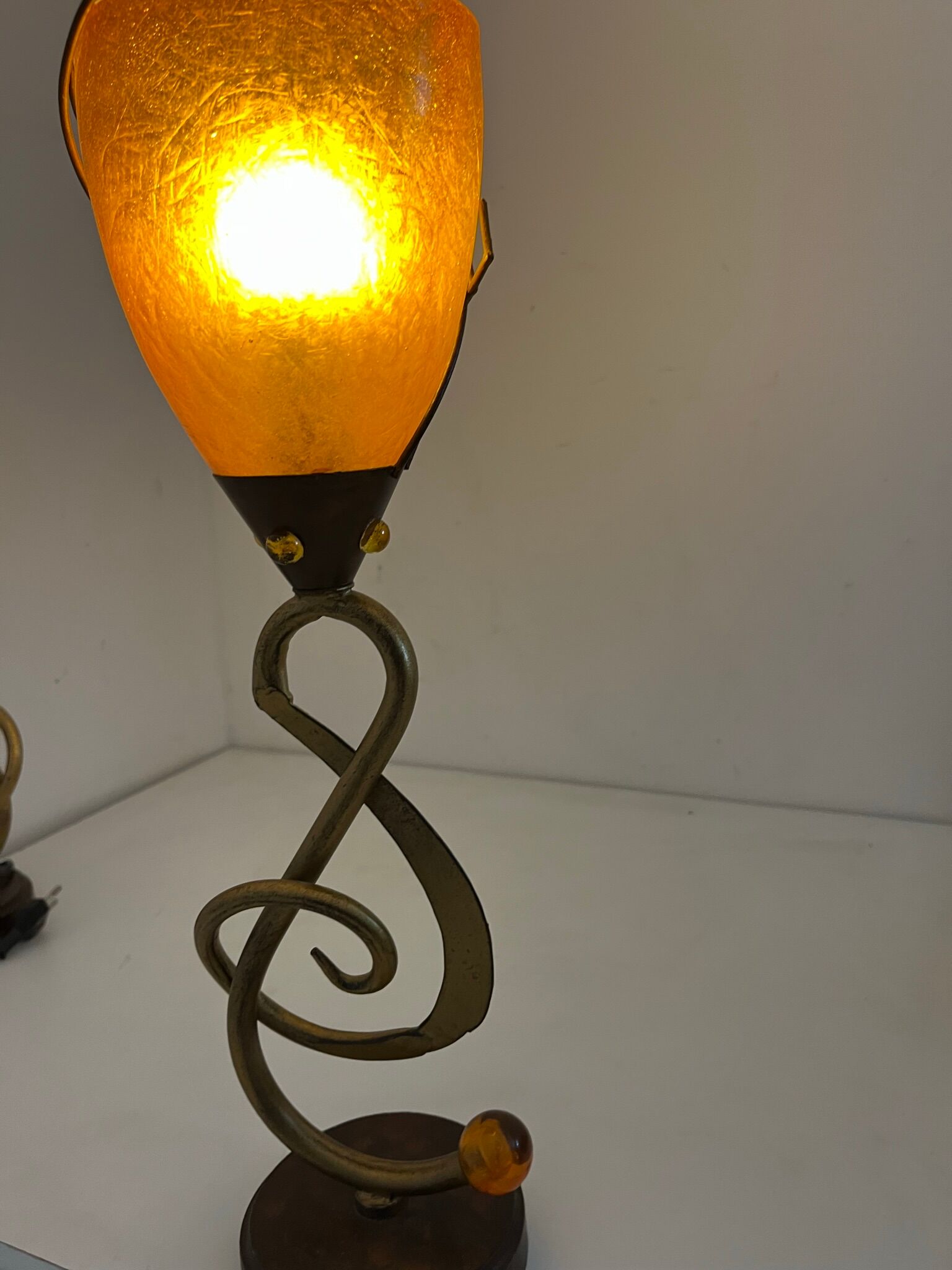 Pair of vintage musical note table lamps
