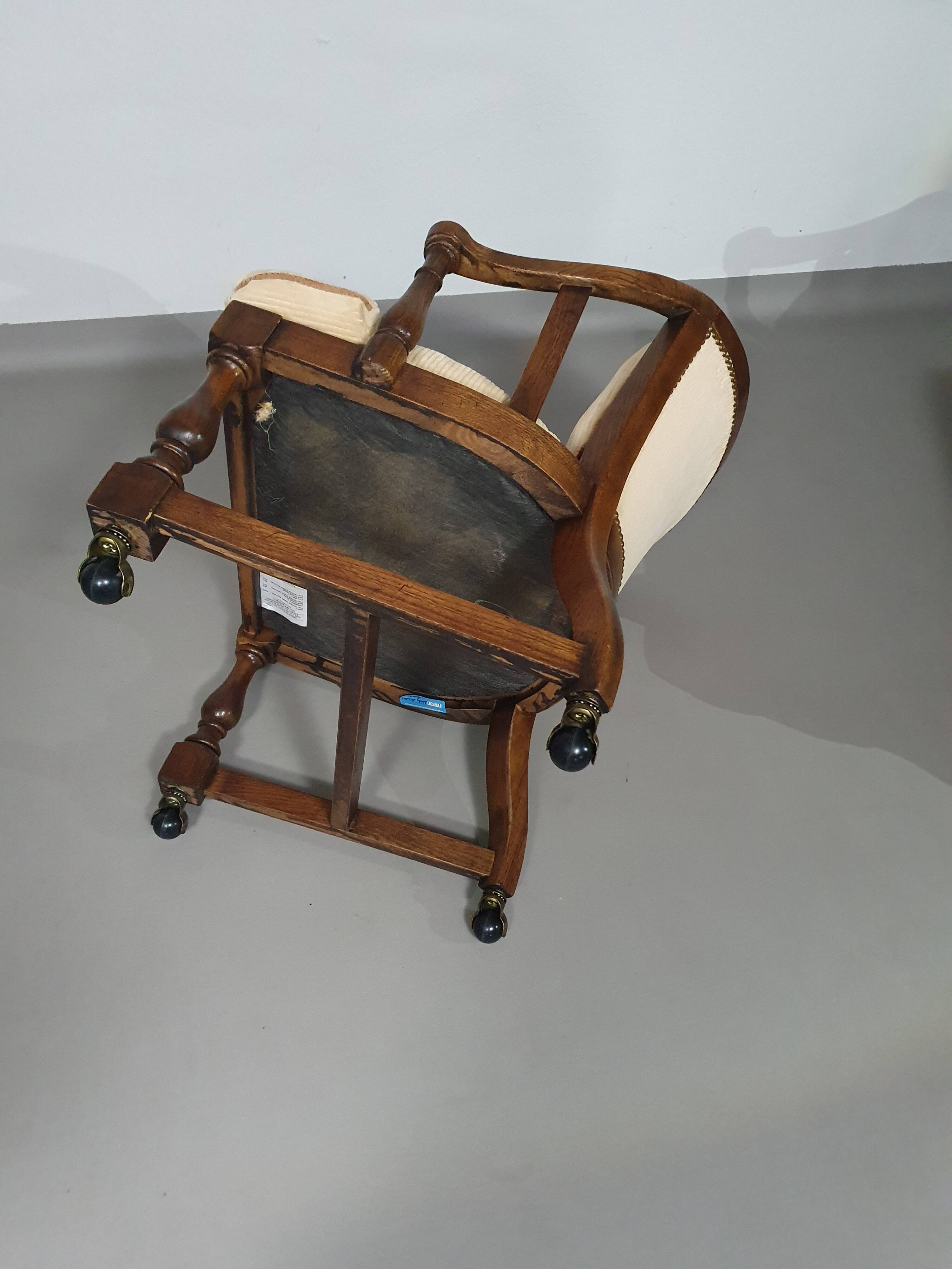 2 x armchairs Drexel Heritage Furnishings Inc. USA By Shirley Bracket.