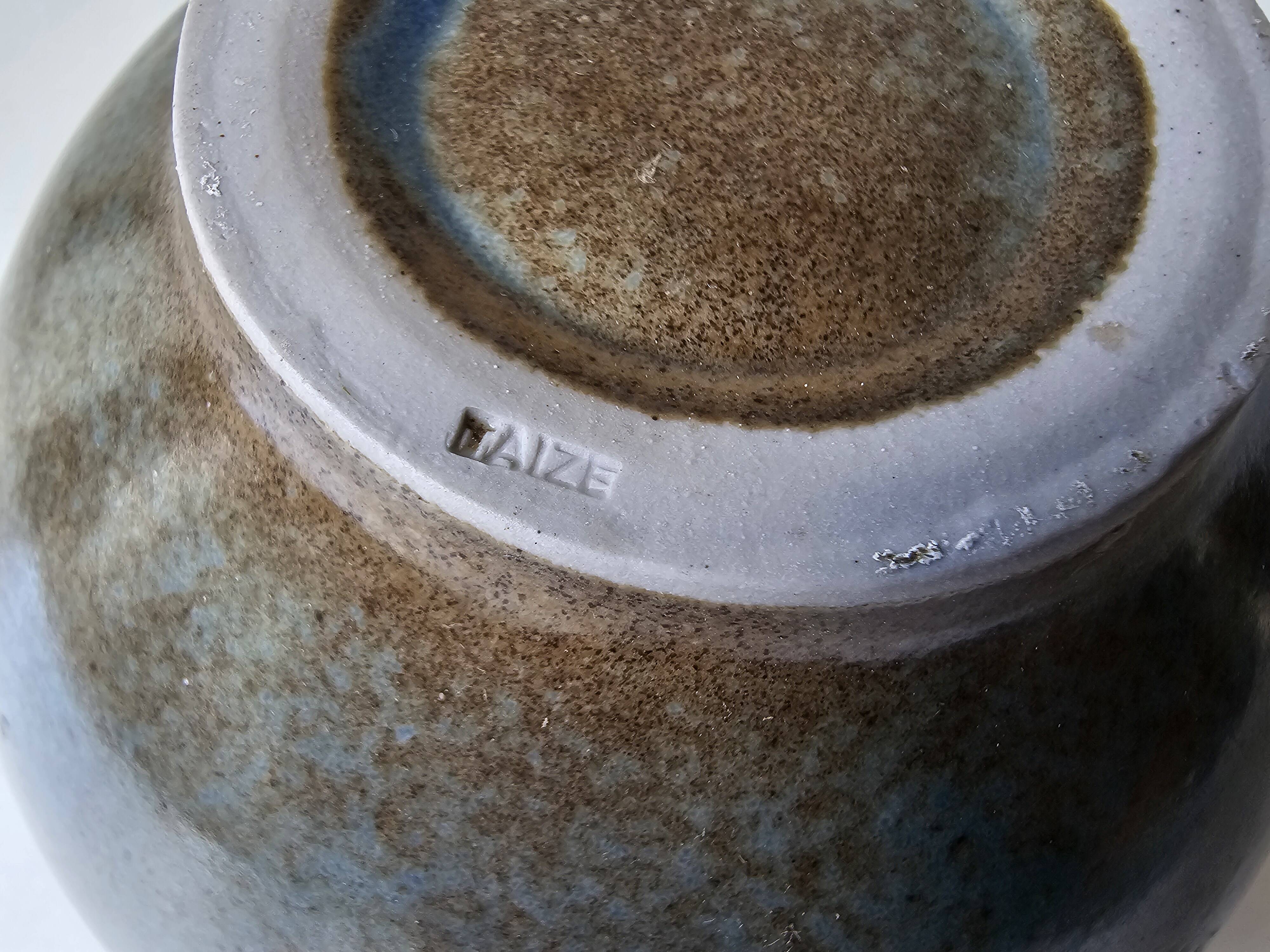 Ceramic ball vase, glazed stoneware, Taizé workshop, Daniel de Montmollin, 20th century