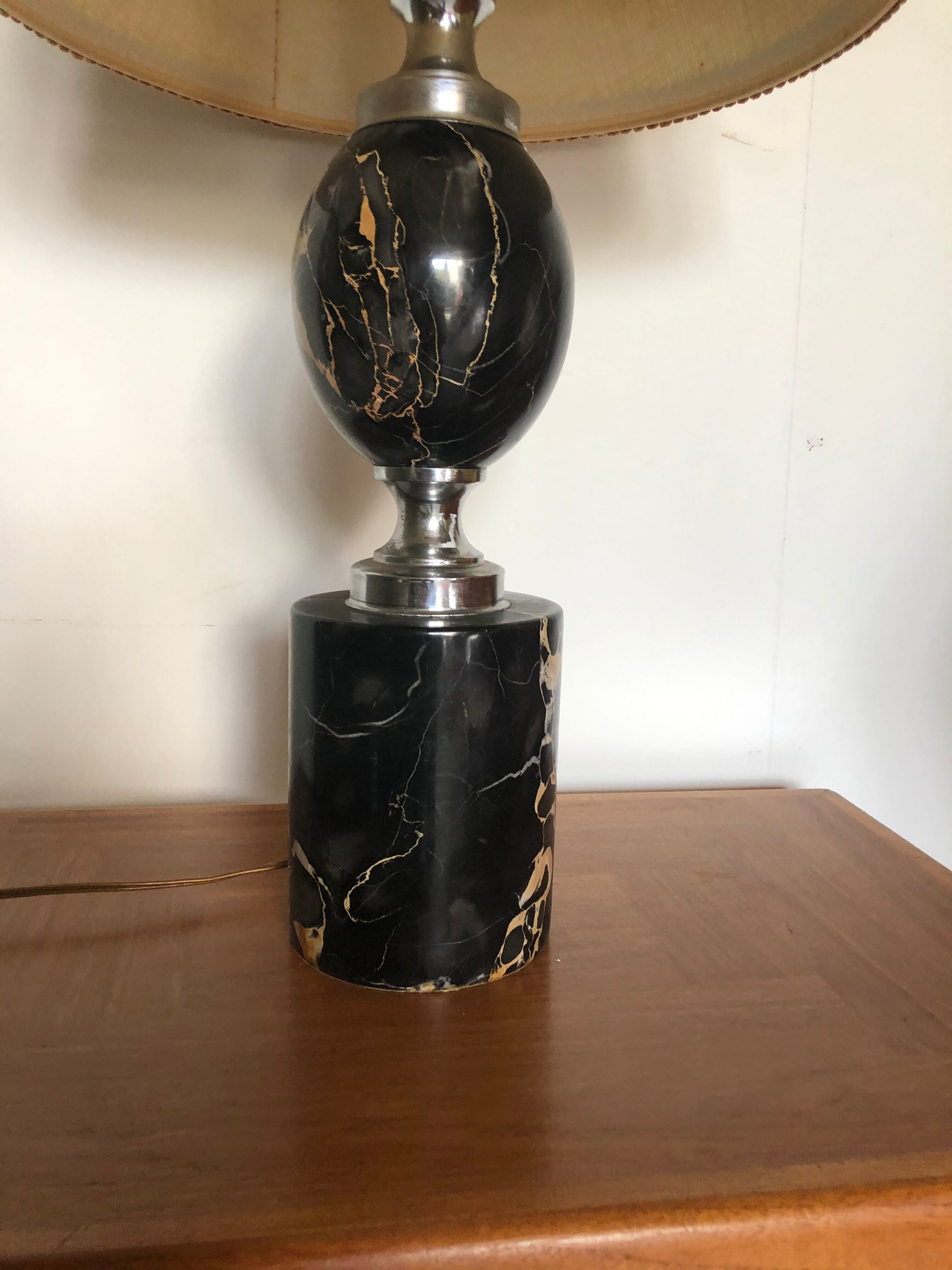Marble lamp from the 1970s