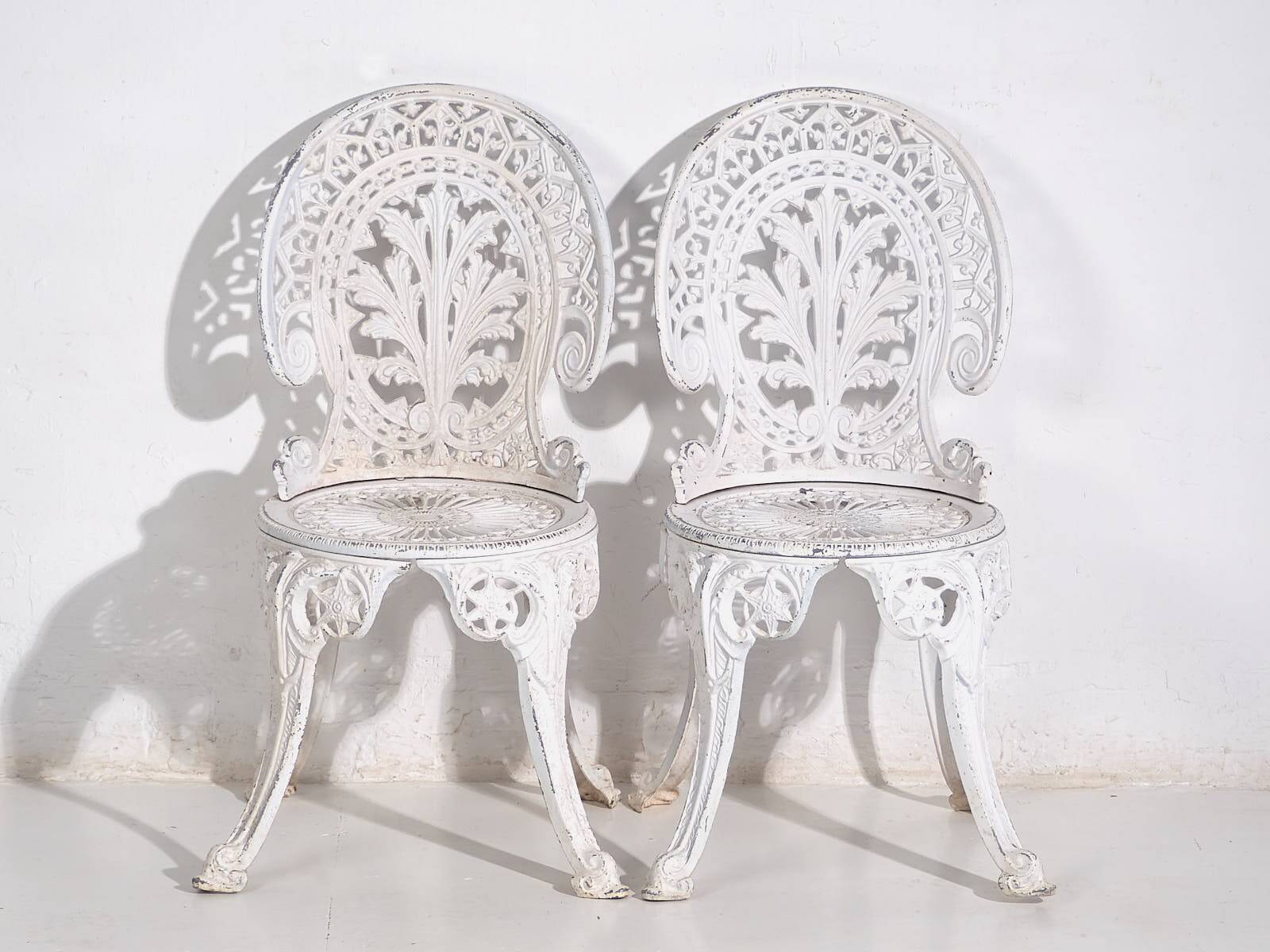 Art Nouveau garden table and chairs set (circa 1950). 5-piece set