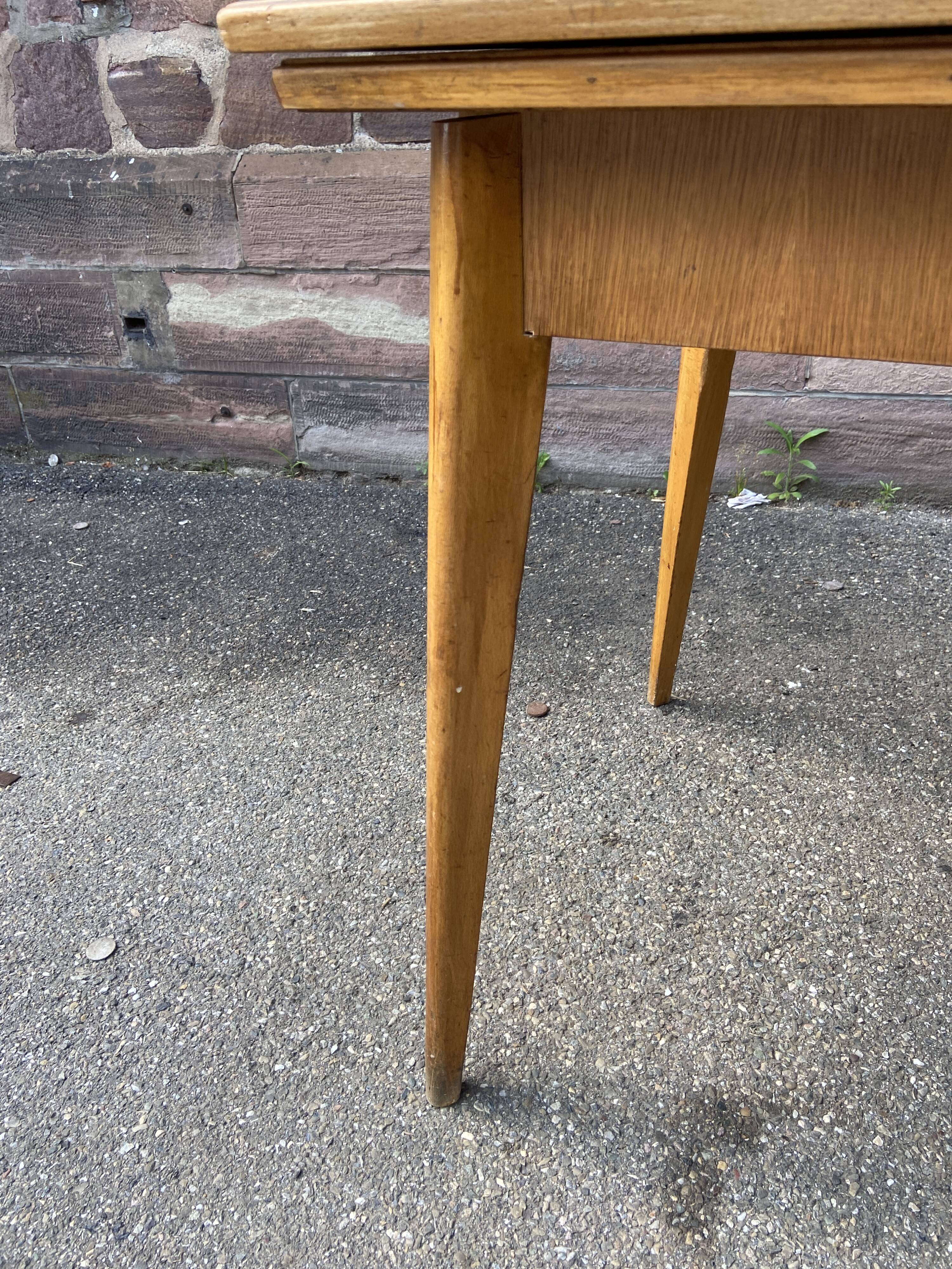 Table scandinave mid century bois et Formica 1960