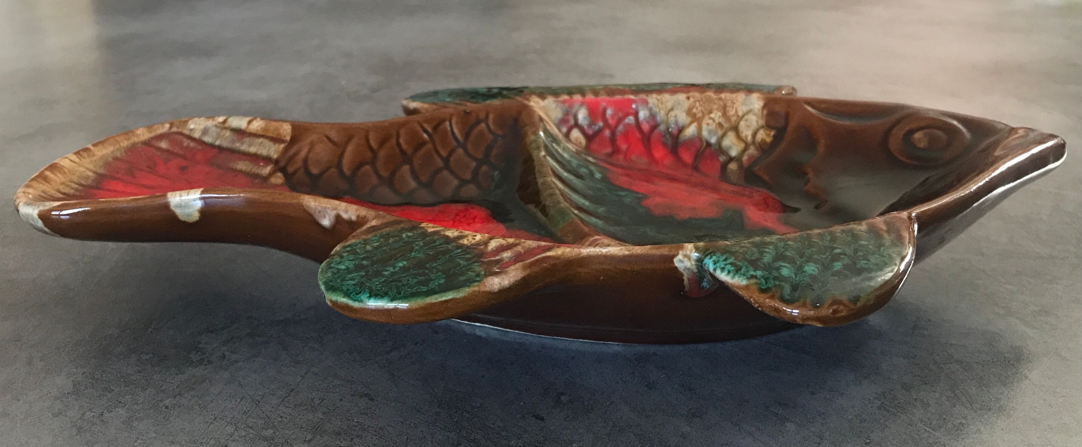 Dish with compartments for aperitif in Vallauris ceramic, vintage fish shape, 34 cm
