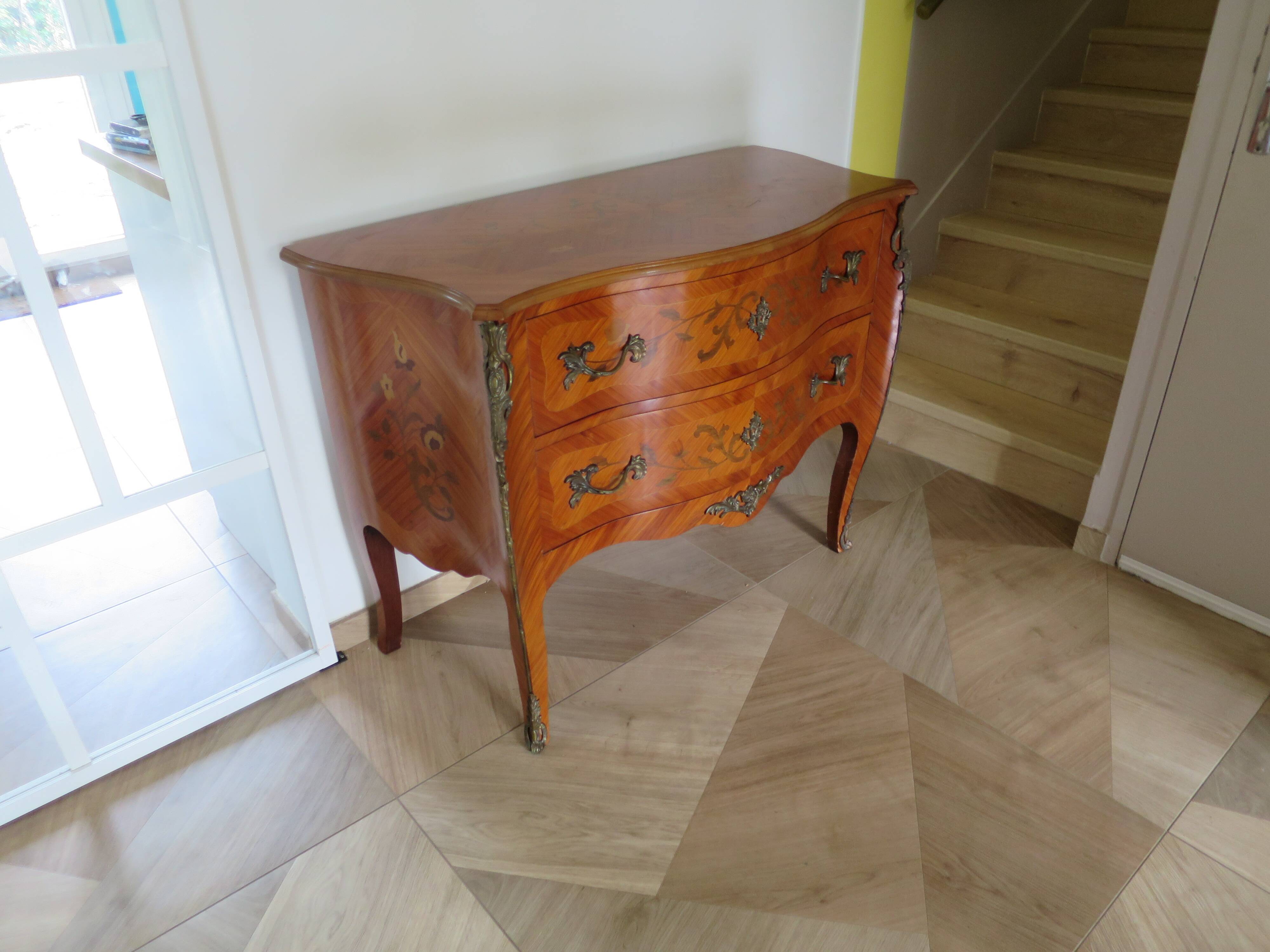 Louis XV commode - 2 drawers - floral marquetry - bronze ornament - 1950