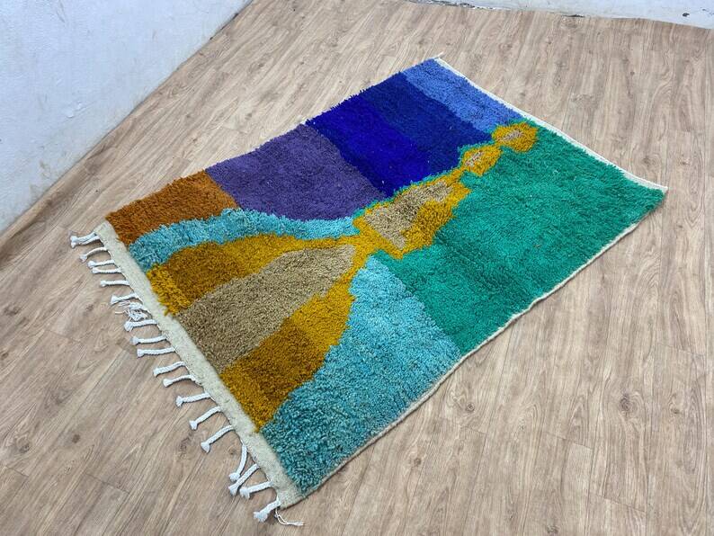 Colorful Moroccan wool rug 250cm x 150cm