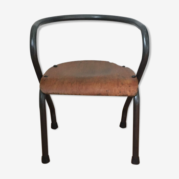 Chaise d'écolier par Jacque Hitier