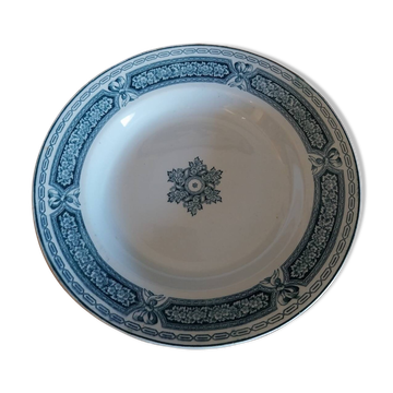 Soup plate iron earth st Amand and Hamage