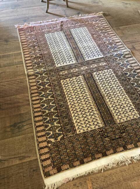 Beige wool Persian rug 210x130