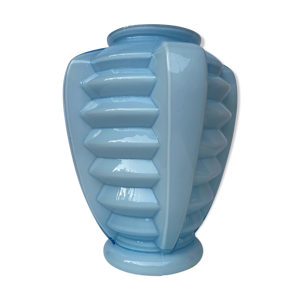 Vase en opaline bleu