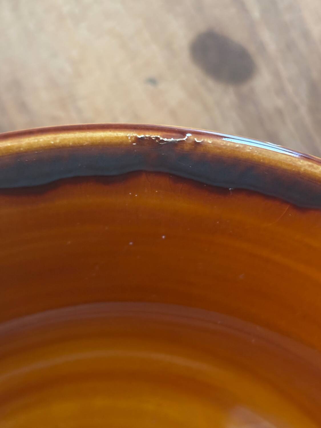 Set of 6 beautiful honey brown Luneville soup plates