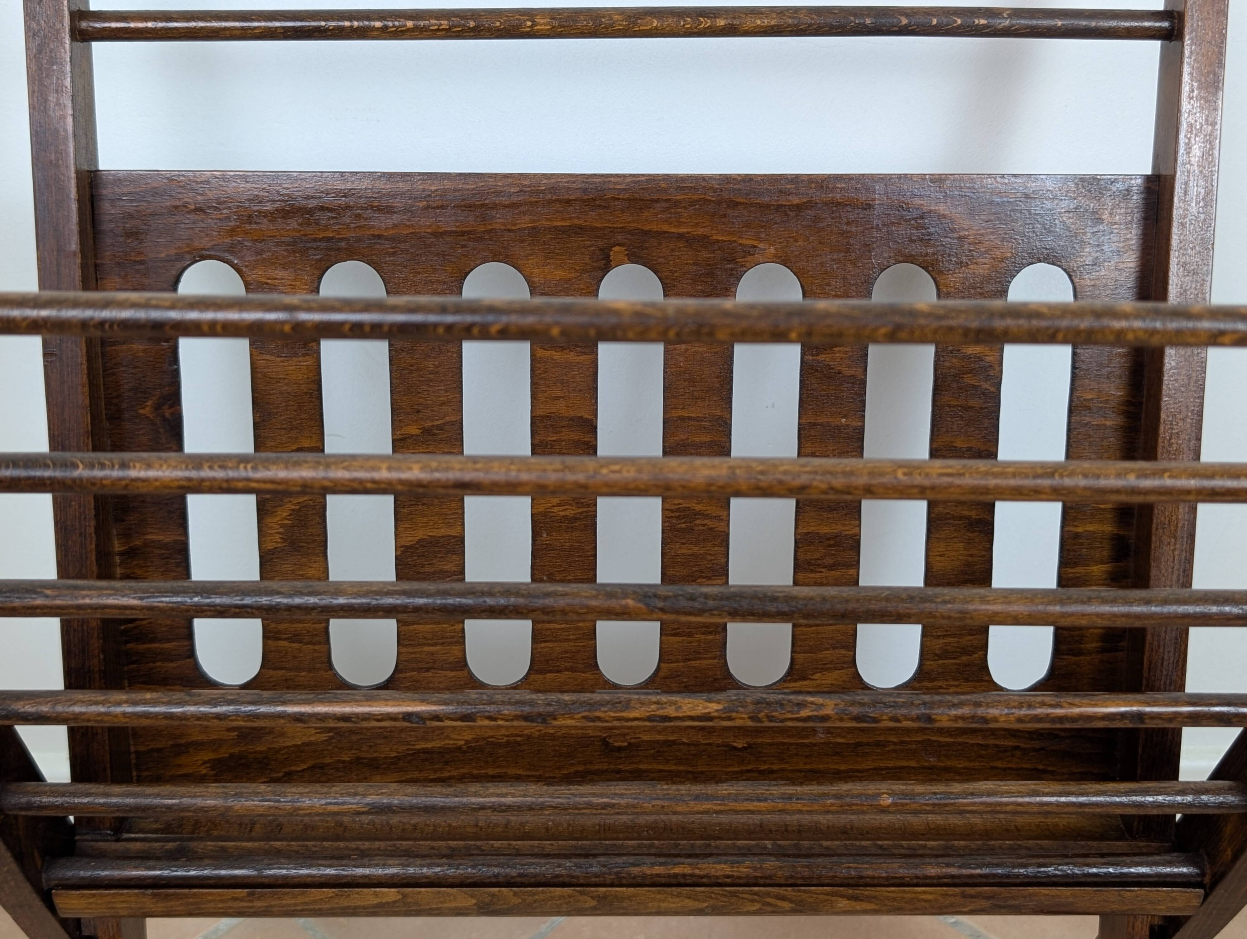 Braakman magazine rack