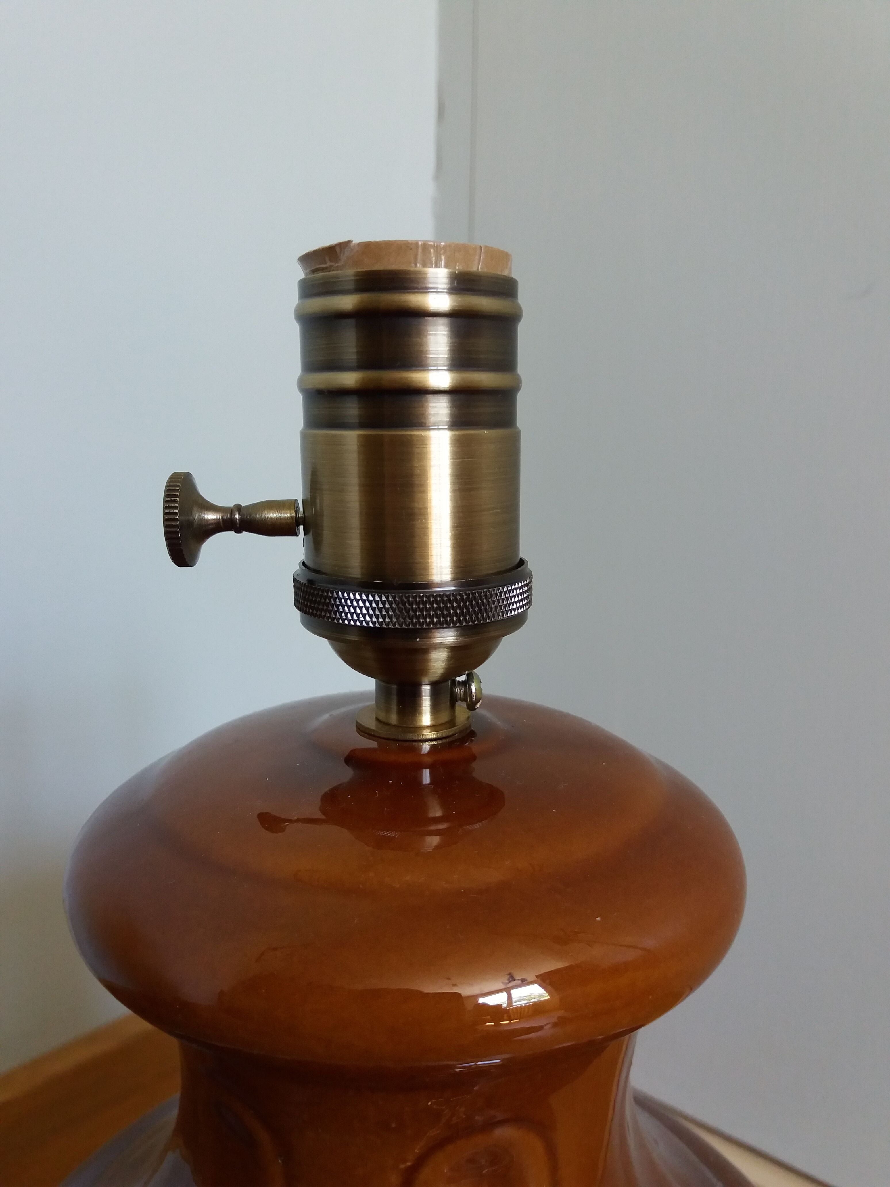 Ceramic lamp fat lava