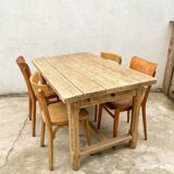 Farm table
