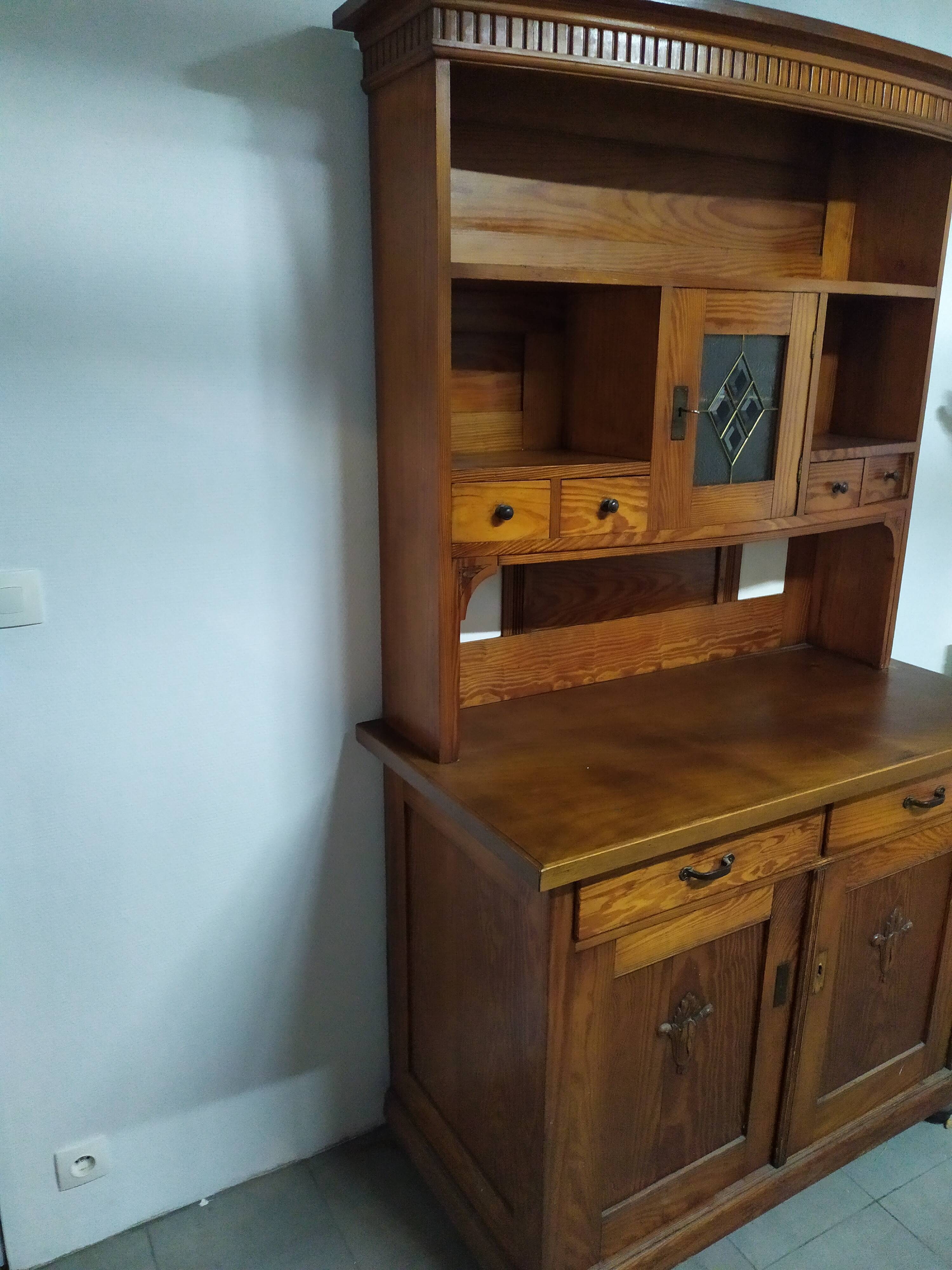 Old buffet in wood 2 body