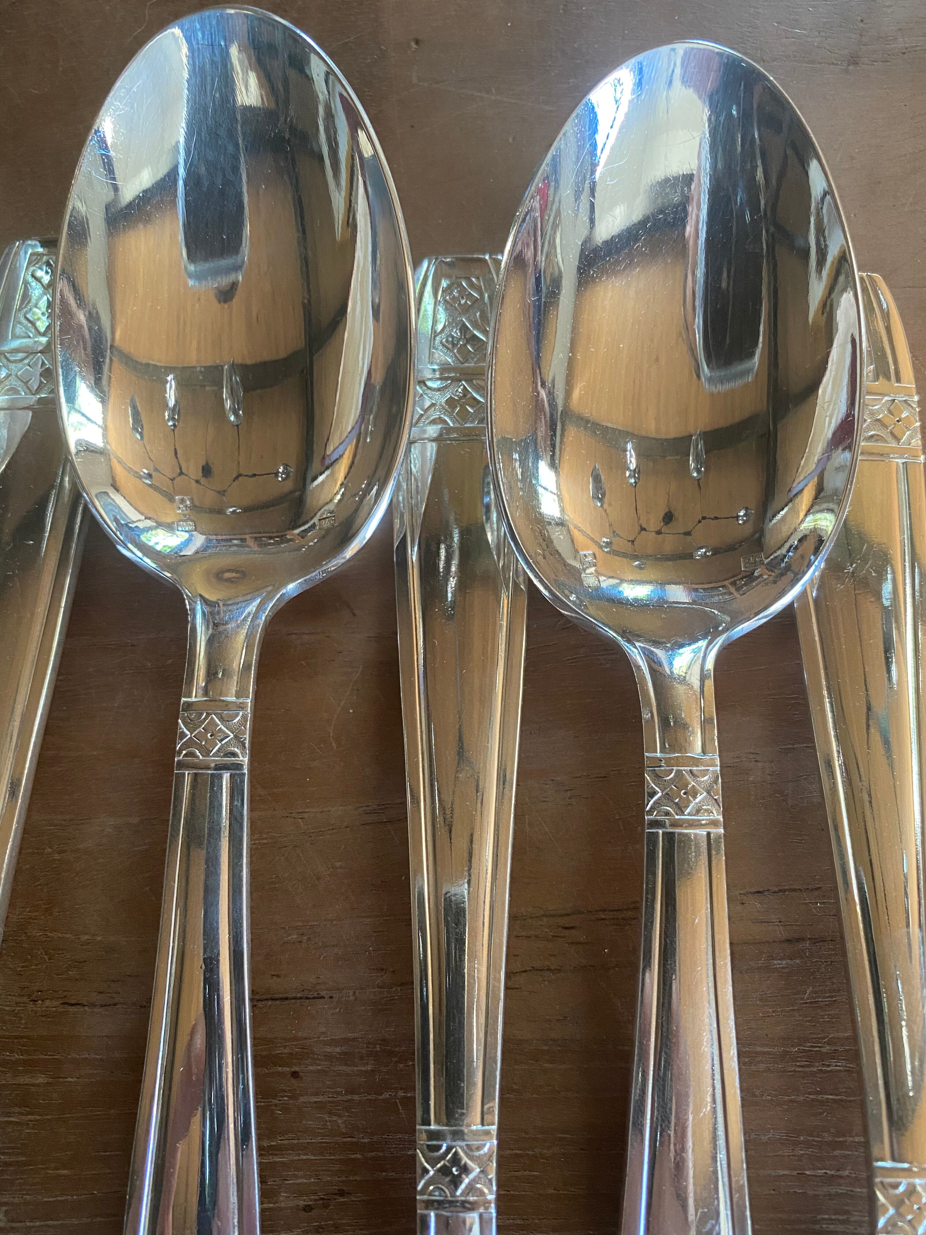 Art Deco cutlery housewife 12 people