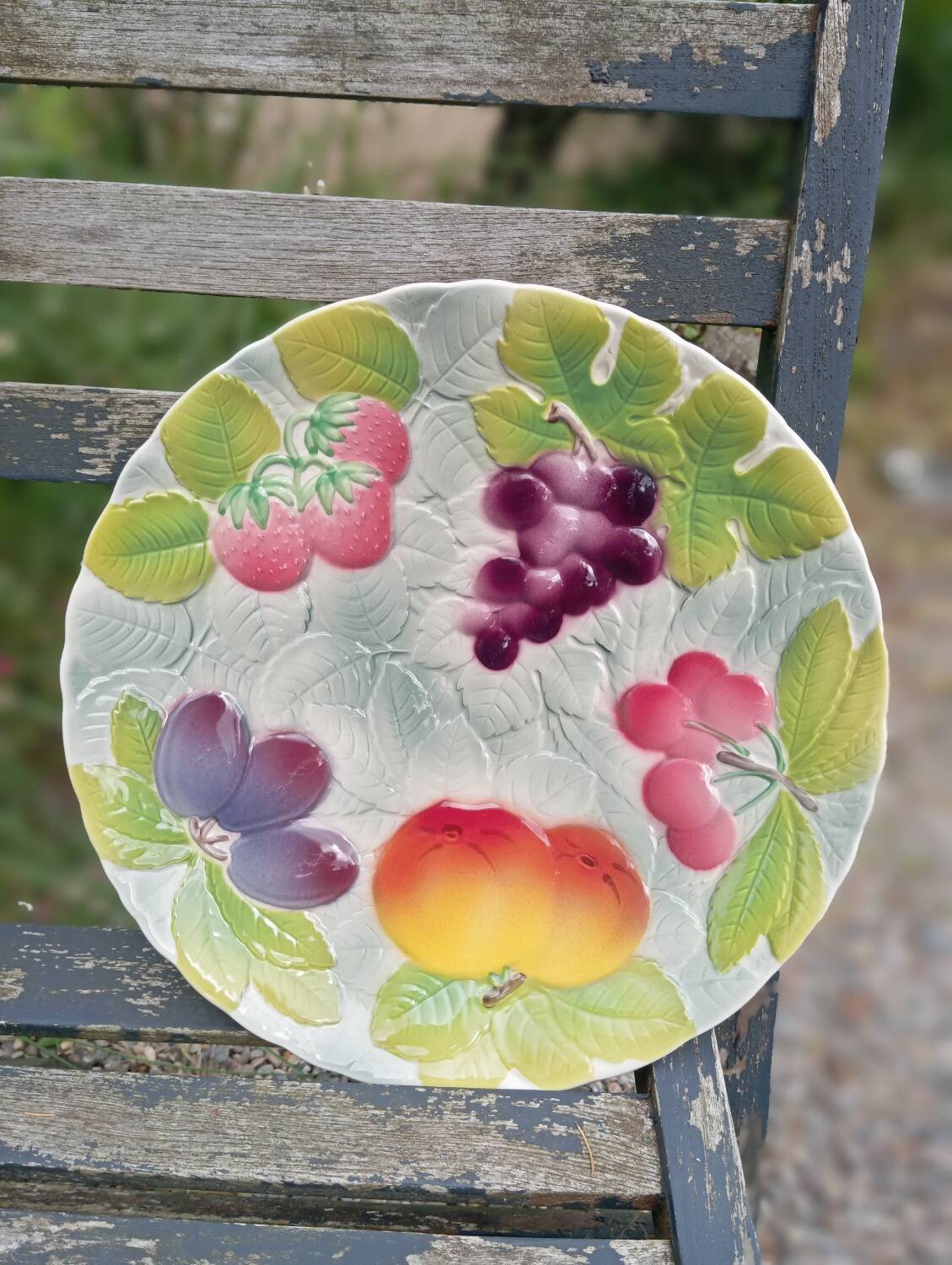 Plat à gâteau / coupe fruit faience barbotine de St Clement