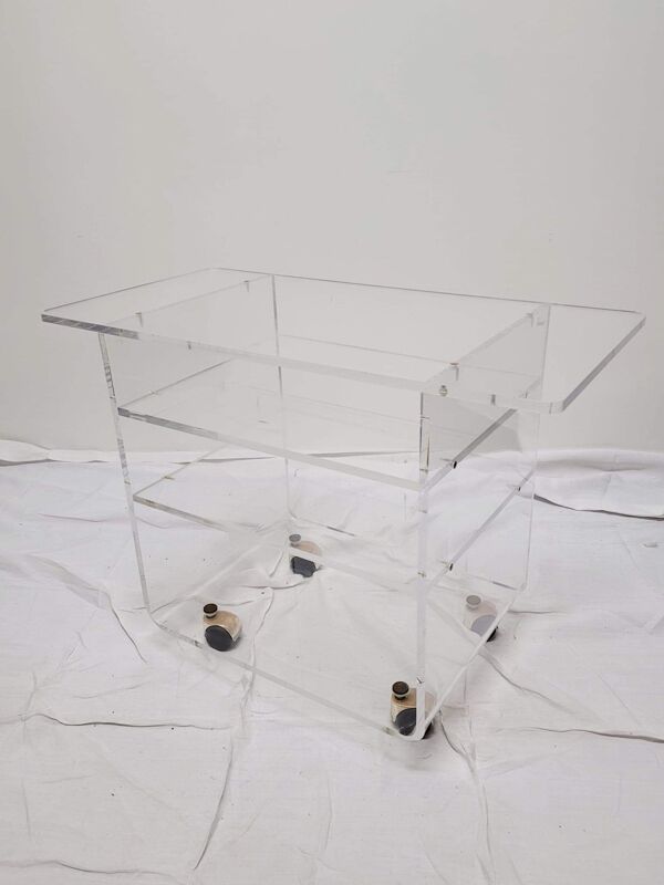 Paire de table roulantes « les invisibles du marais »