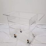 Very nice pair of rolling tables "les invisibles du marais"