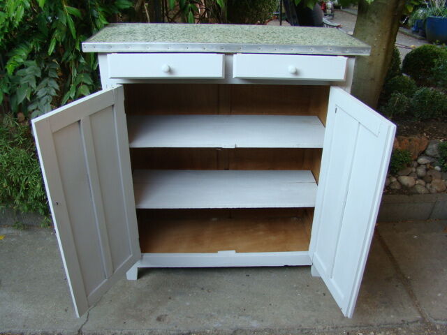 Former parisian buffet