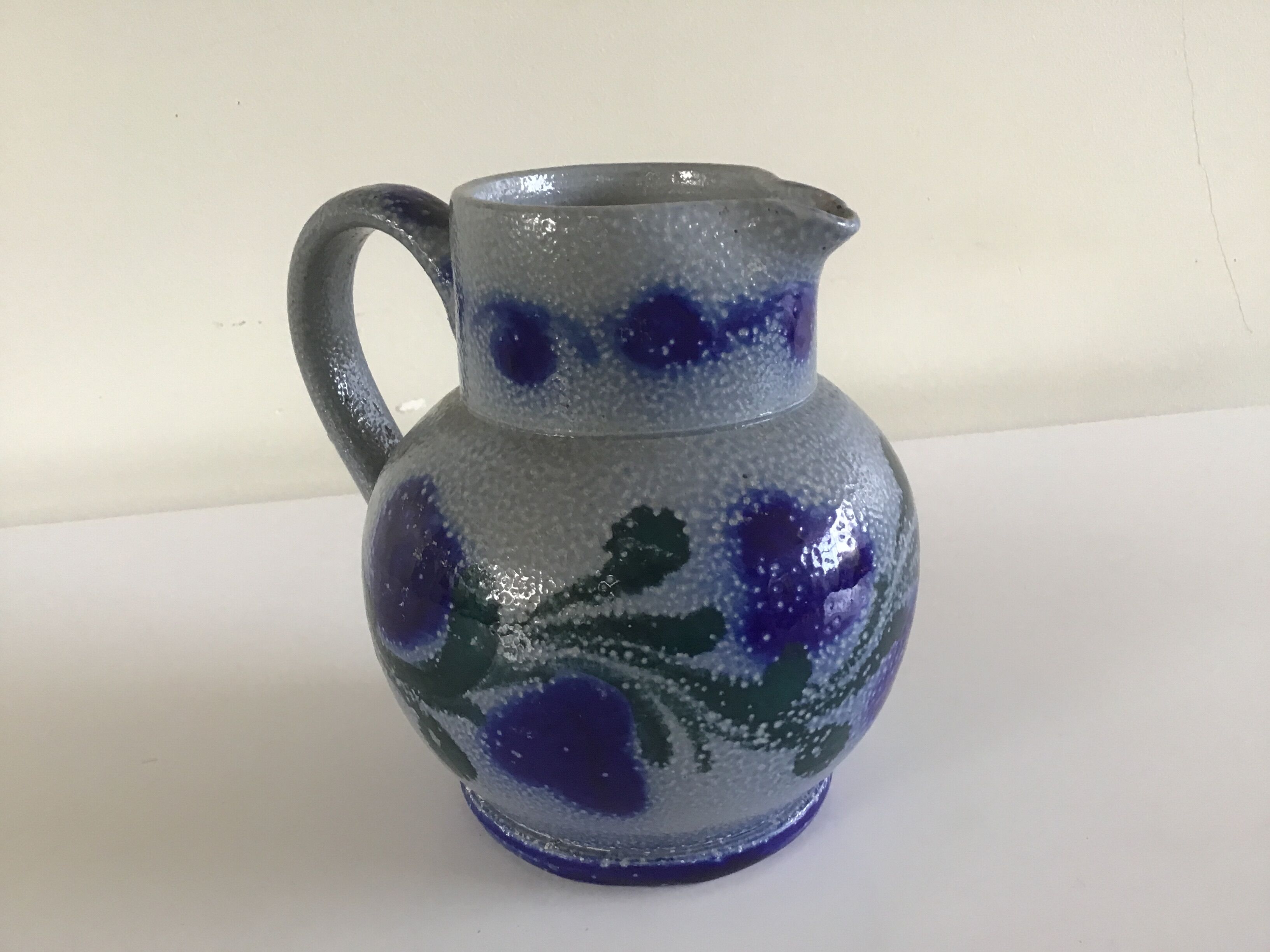 Pitcher in Alsace sandstone