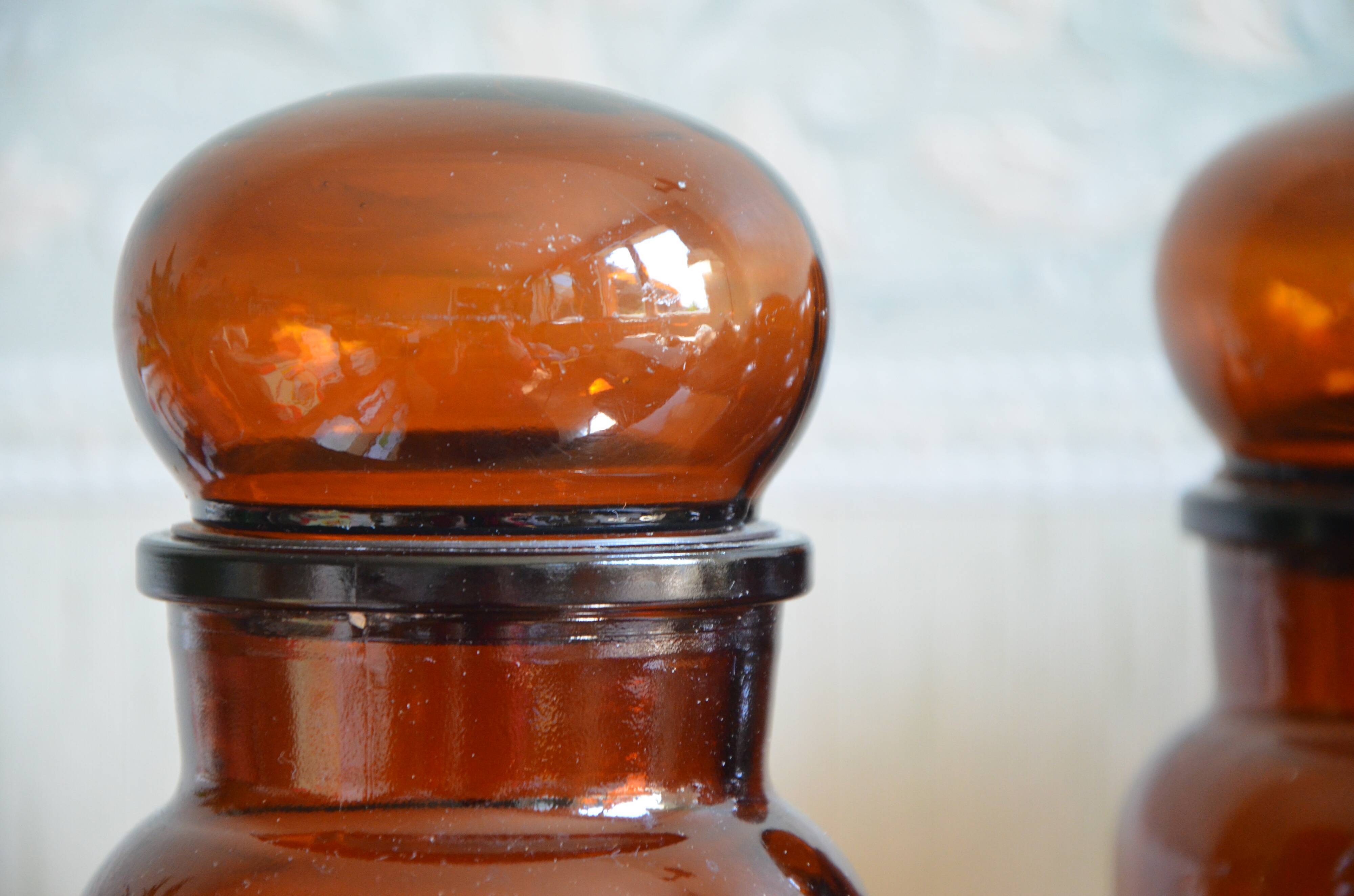 Amber vintage glass apothecary pot, cabochon lid