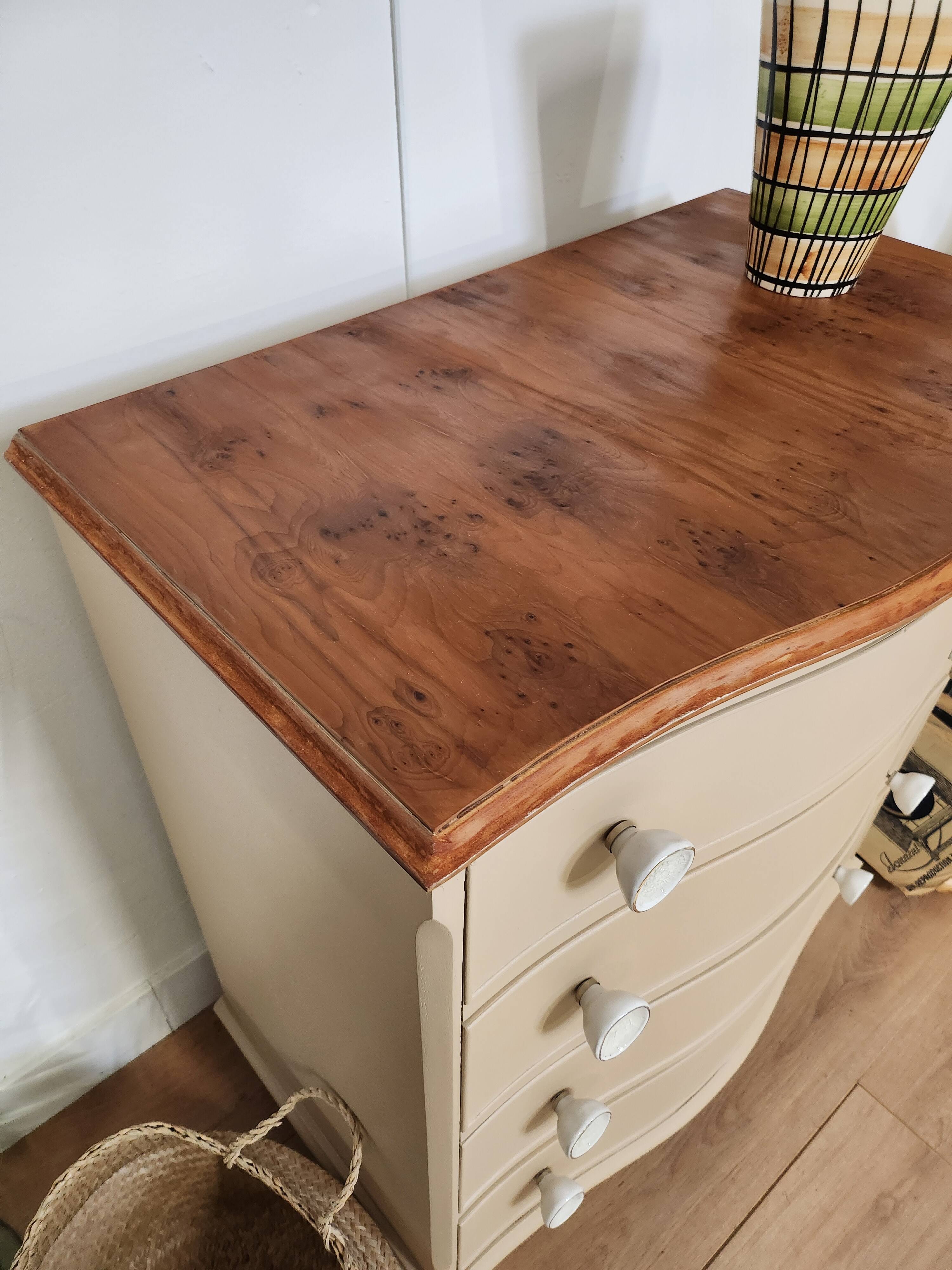 Chest of drawers with rounded front