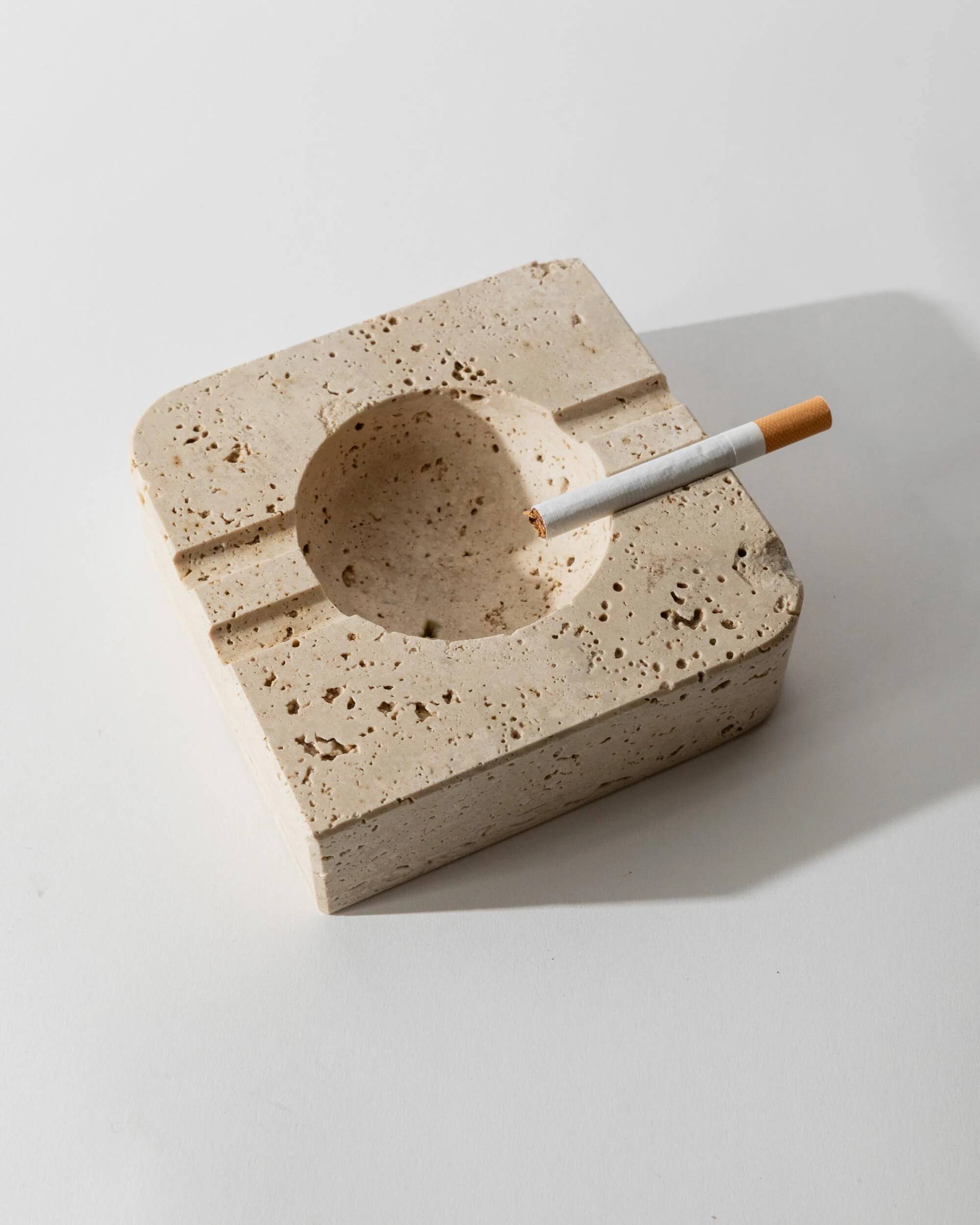 Vintage alabaster ashtray from the 1960s, beige stone, mid-century design, San Gimignano, Italy.
