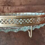 Compartments dish on metal base