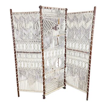 Screen structure wood and macrame