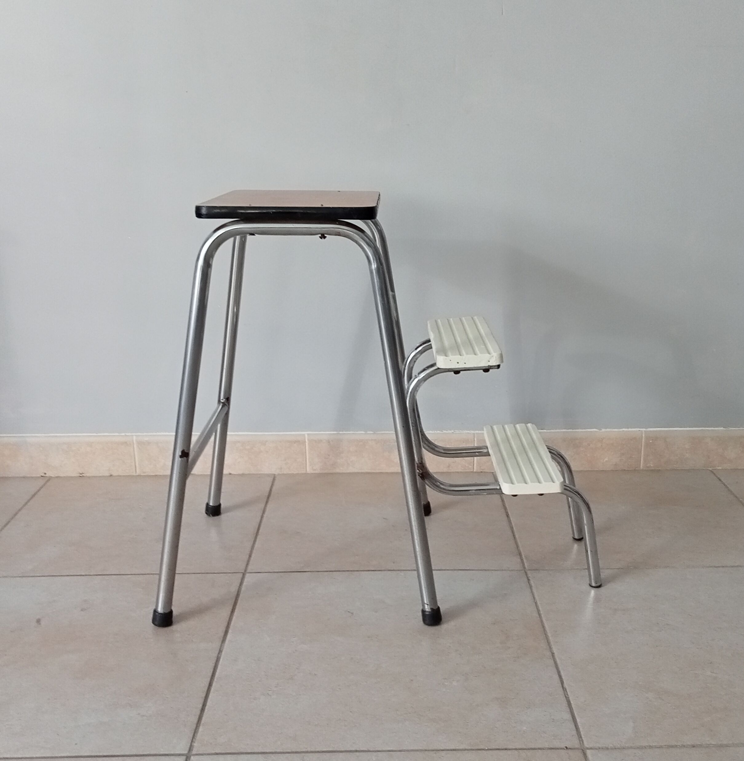 Vintage folding stepladder 60s