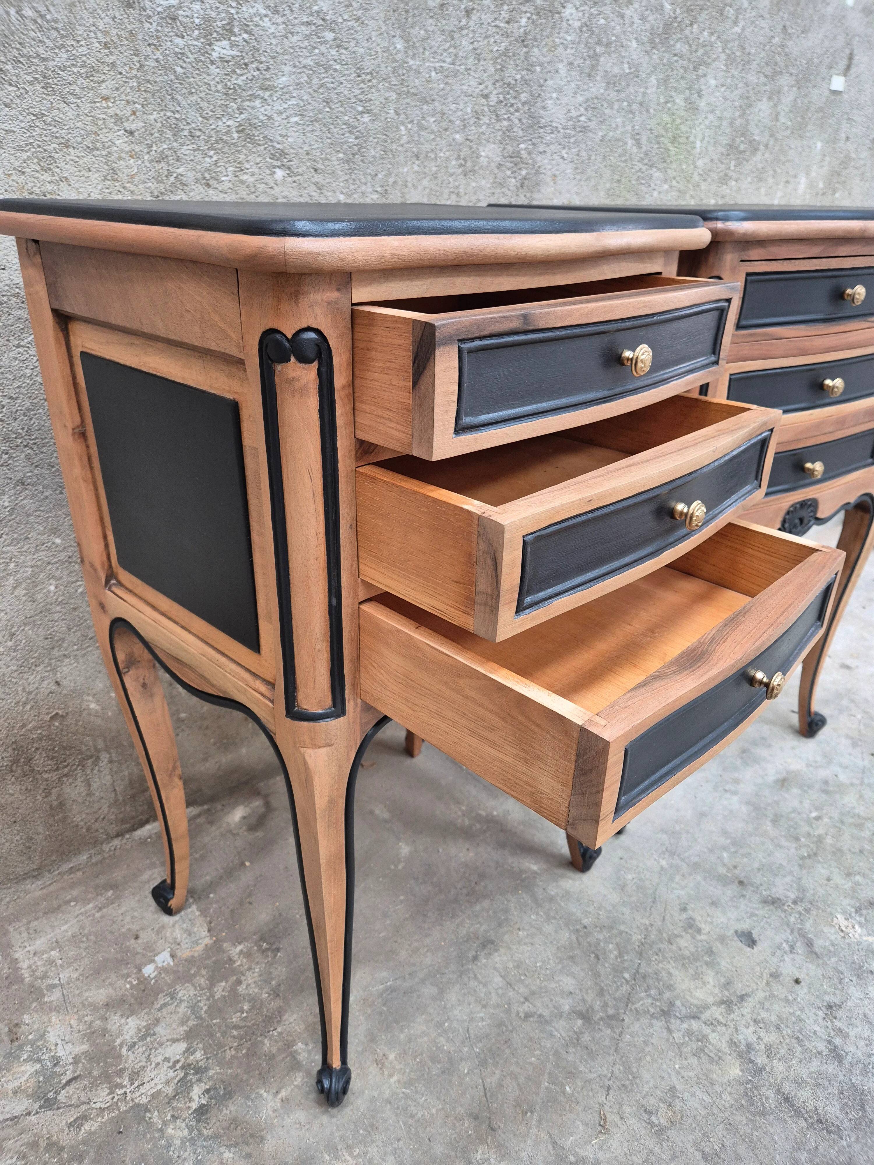Set of bedside tables
