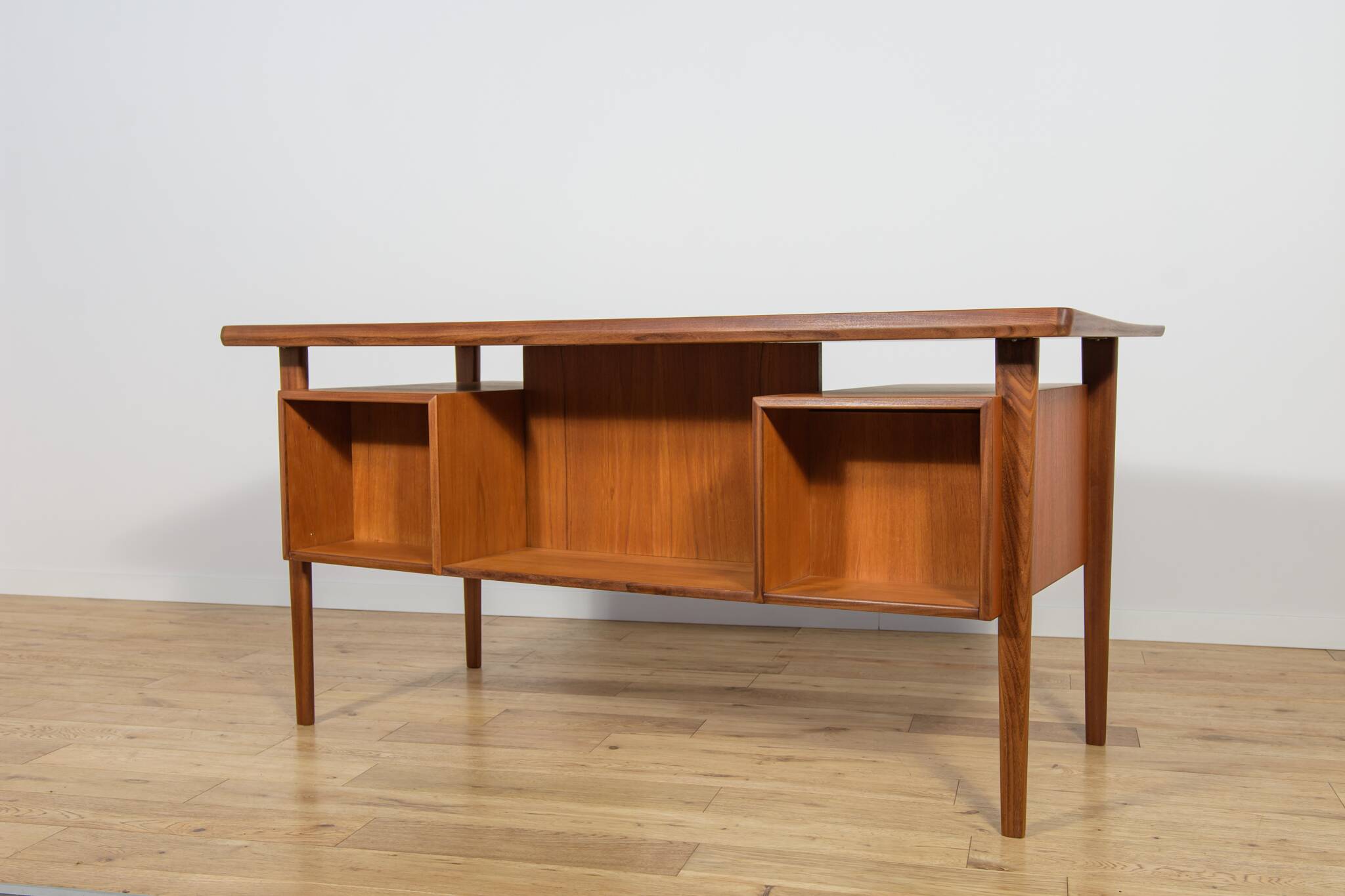 Mid-century freestanding teak desk by Peter Løvig Nielsen for Loviq, 1960s