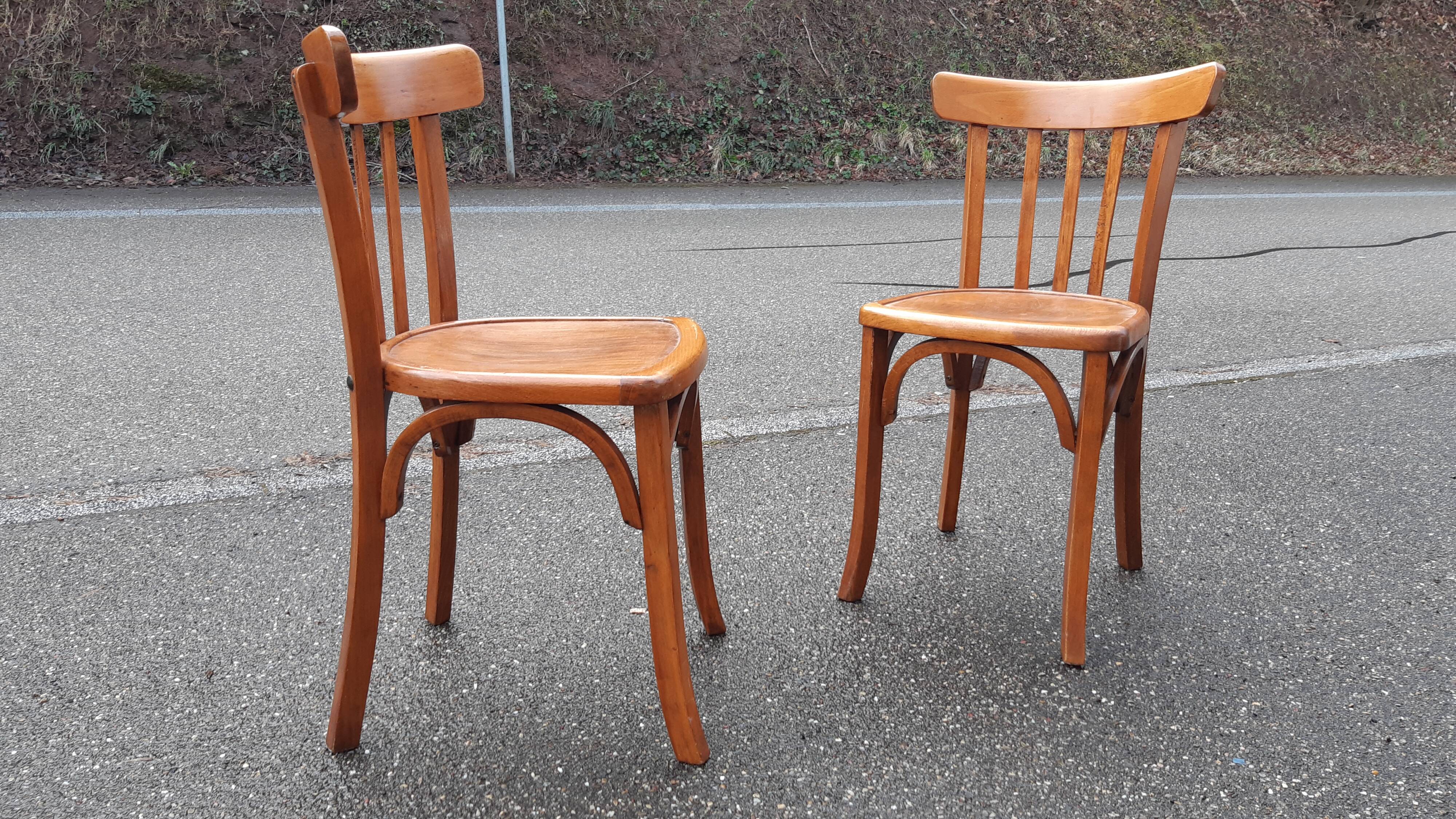 Paire de chaises bistrot années 60