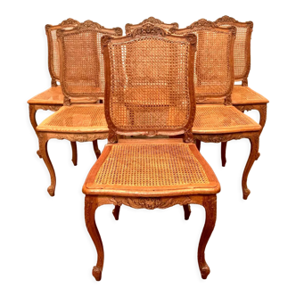 Suite de six chaises de style Louis XV en chene massif XX siècle