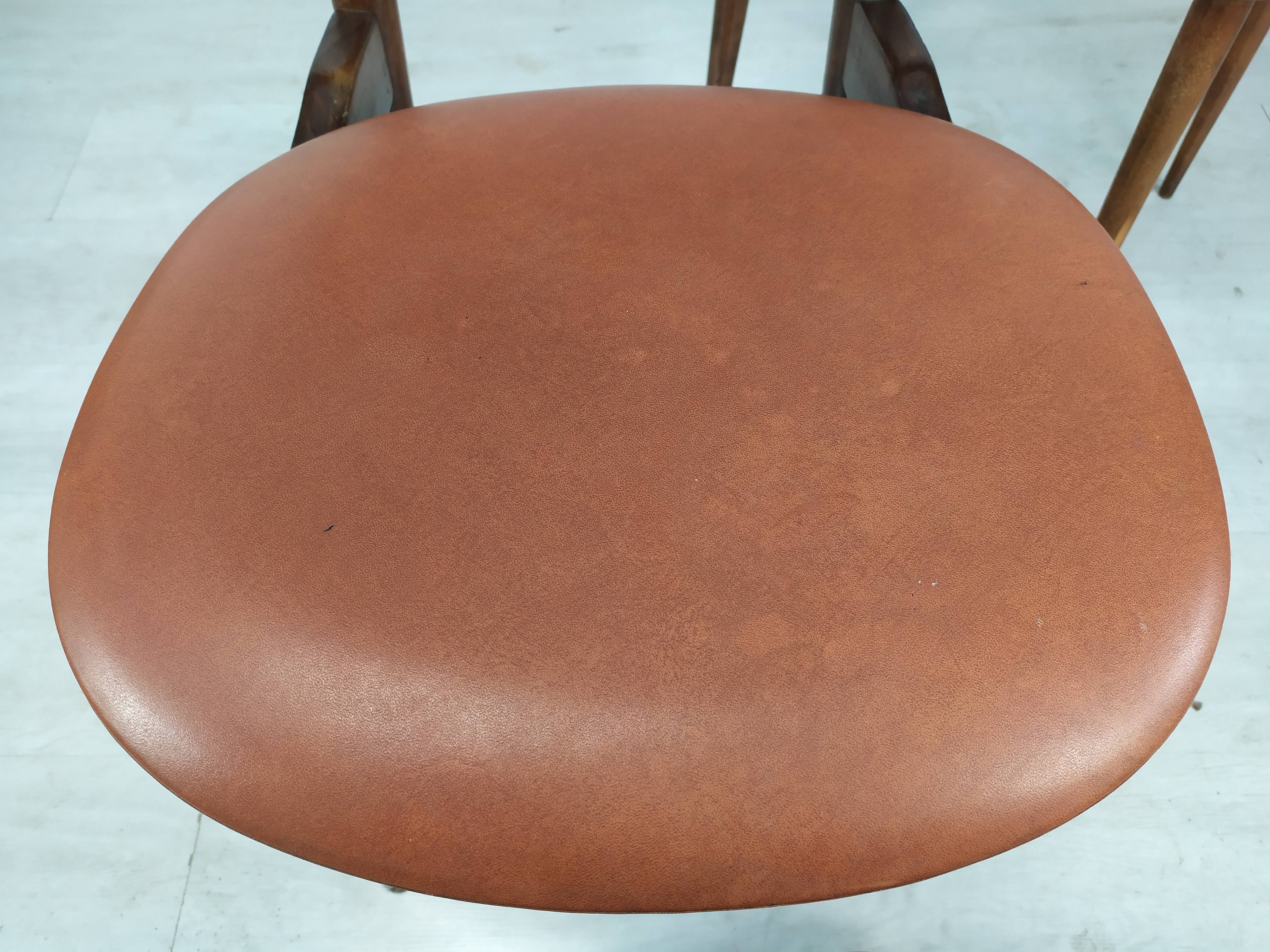 2 Baumann pegasse chairs