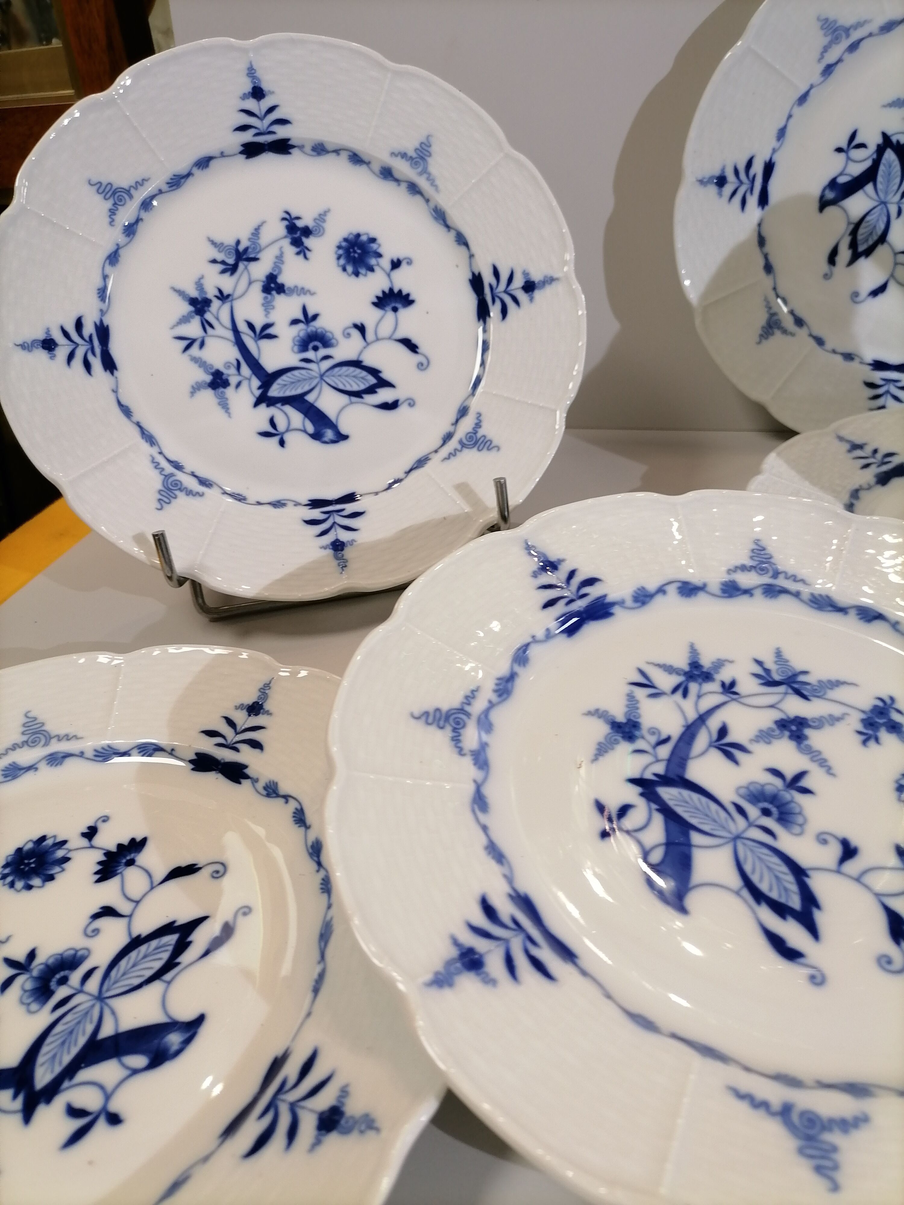 6 assiettes Limoges