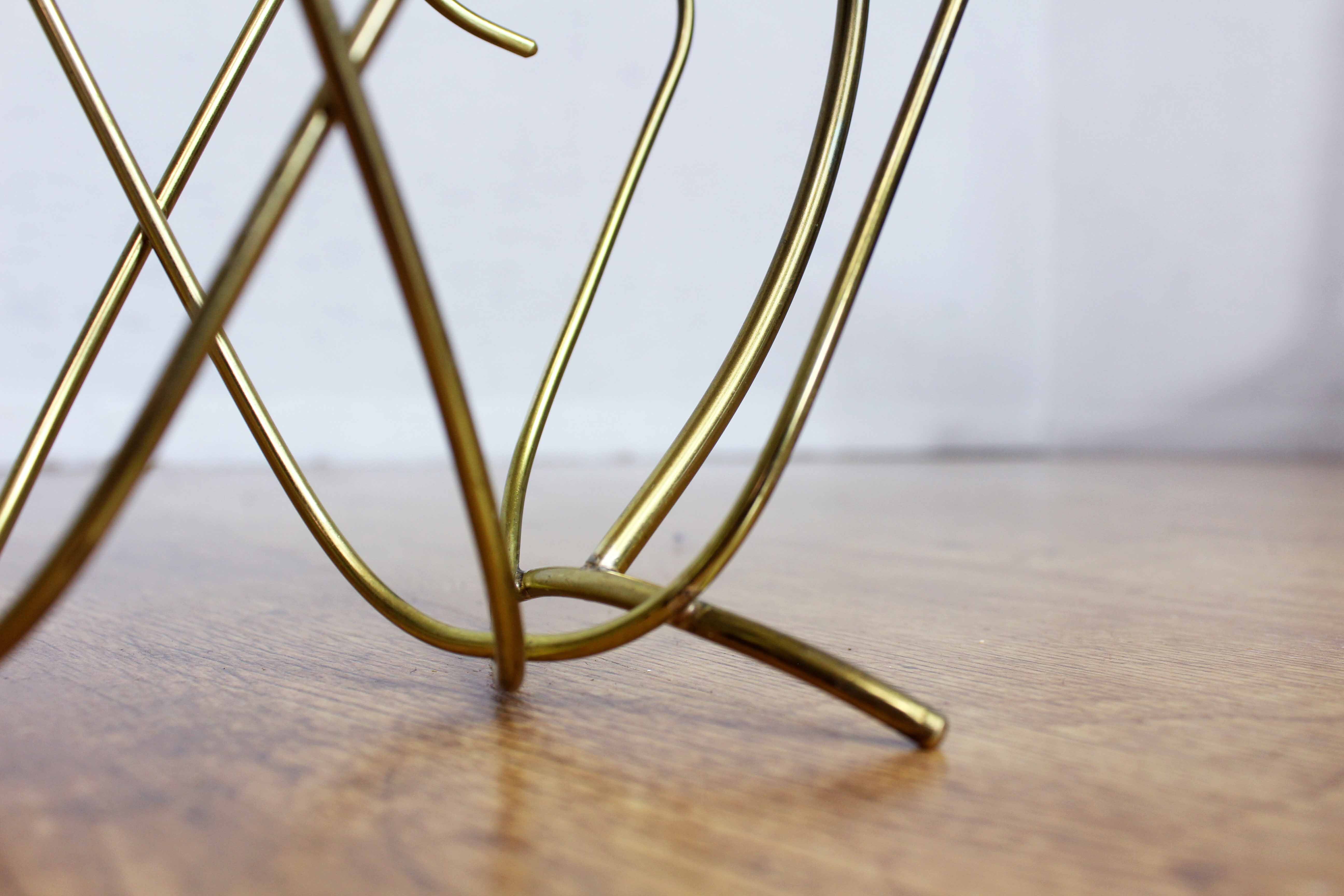 Magazine rack in brass 60