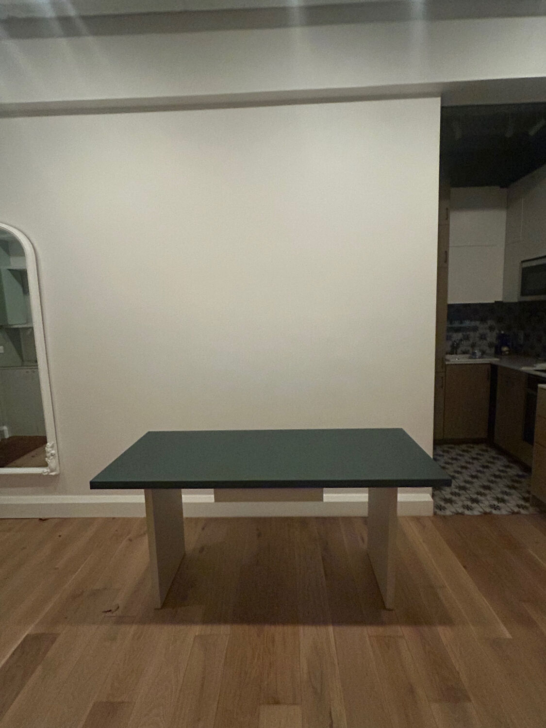 MYCS extendable dining table