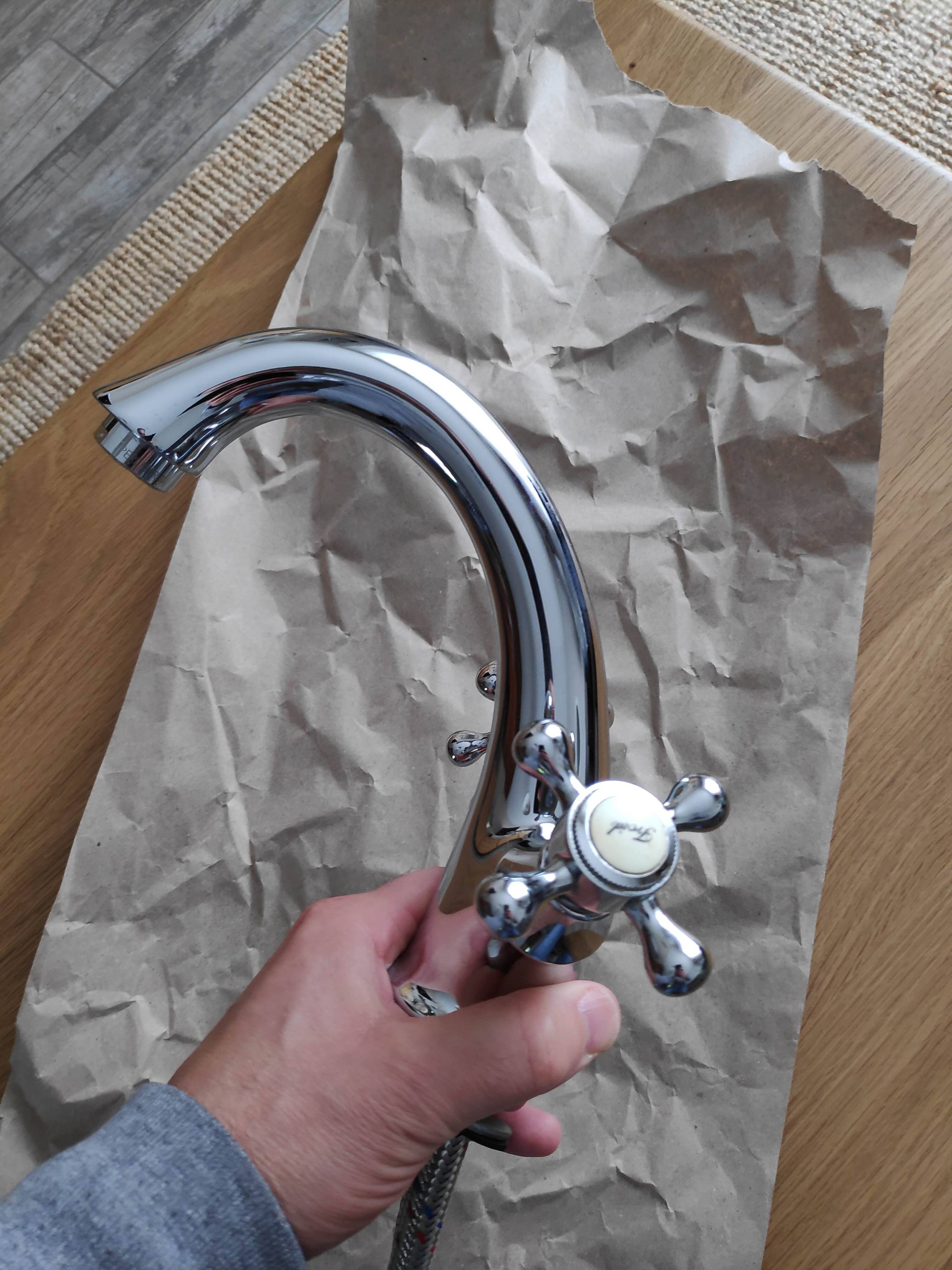 Old mixer tap + flexible hoses