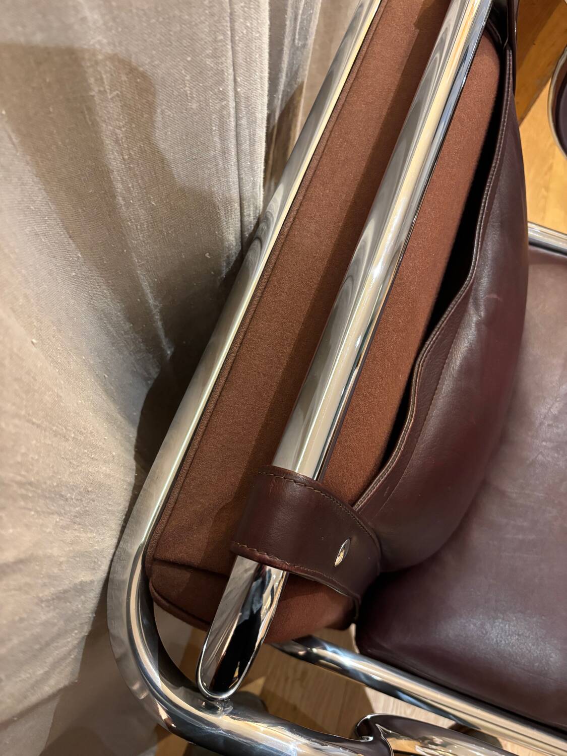 Pair of Gae Aulenti stringa armchairs