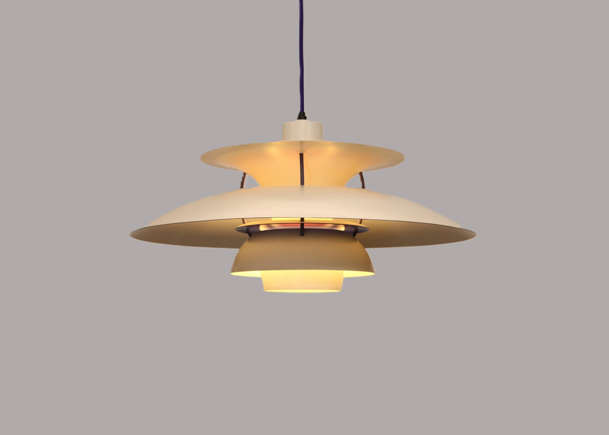 Le véritable produit danois - suspension PH5 - couleur blanche originale - Louis Poulsen