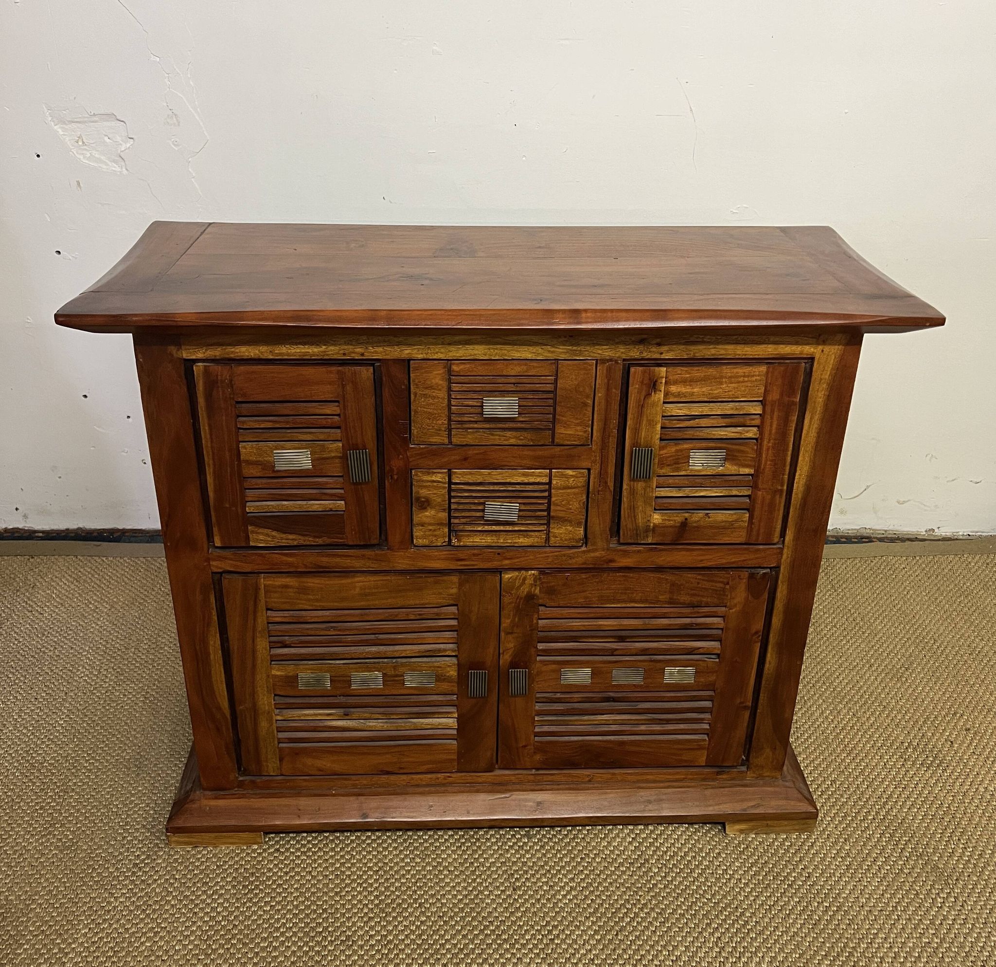 Solid acacia wood sideboard 4 doors, 2 drawers
