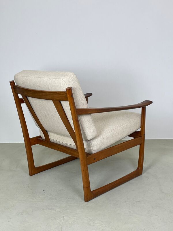 Fauteuil danois FD 130 teck par Peter Hvidt & Orla Mølgaard-Nielsen pour France & Søn, 1960