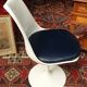 Chaise tulip design Saarinen, édition Knoll