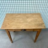 Bureau, table d’appoint en hêtre, restauré