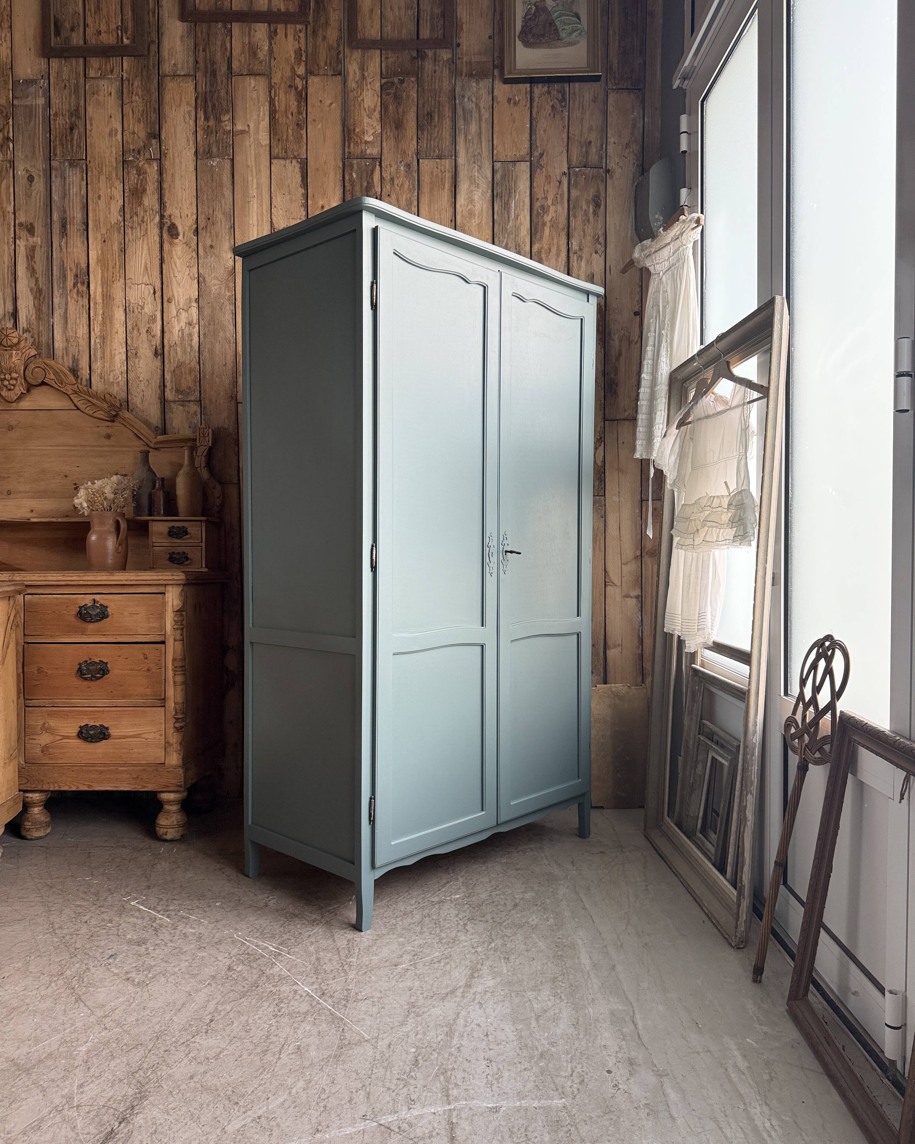 Vintage grey-green wardrobe (renovated)