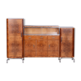 Buffet Bauhaus en noyer restauré par Robert Slezak, acier chromé, Tchéquie, années 1930